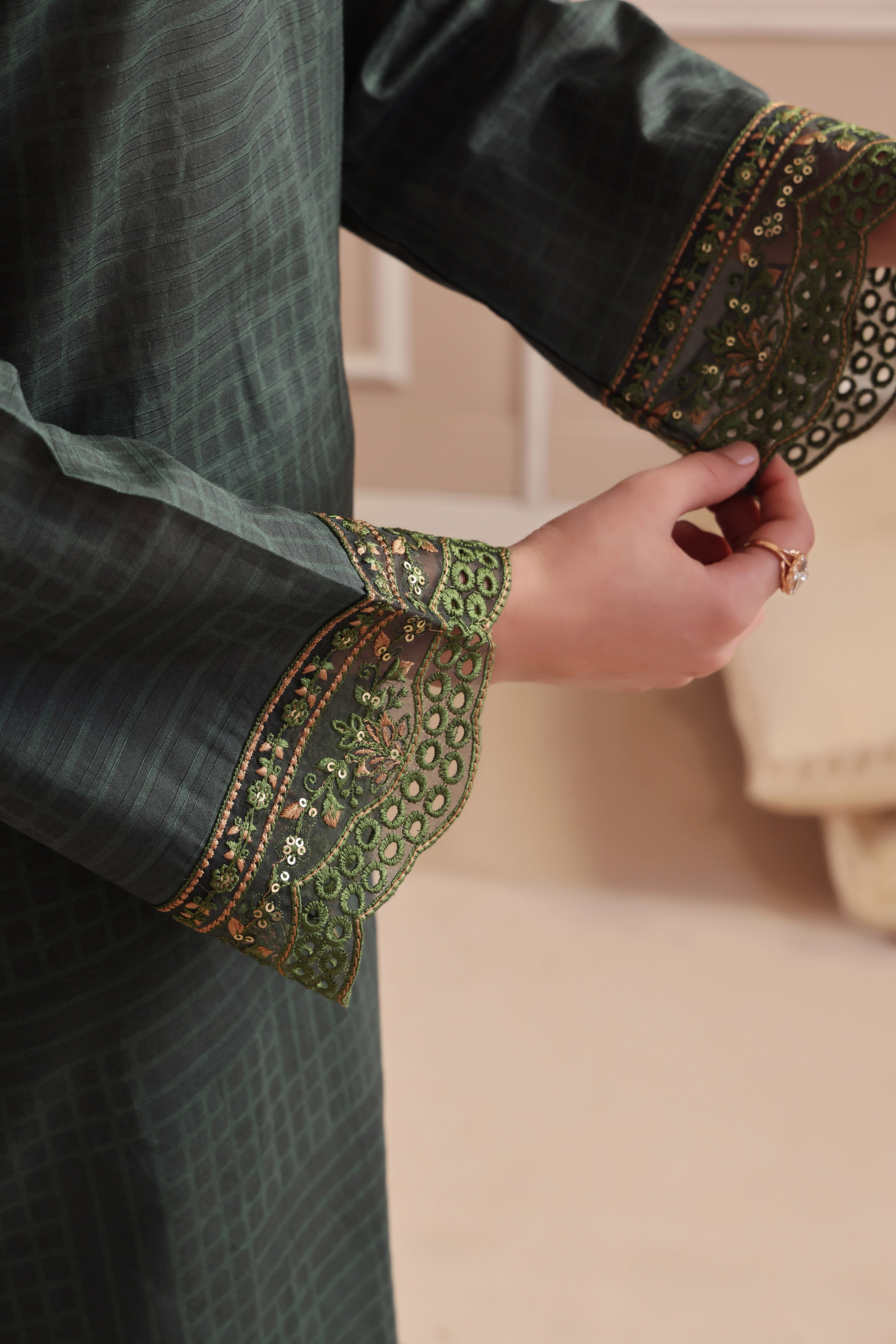 Luxeurs Affordable Embroidered Pakistani Lawn Dresses Size Chart