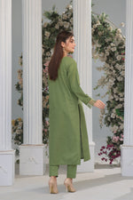 Load image into Gallery viewer, Luxeurs Khaddar Stitched Embroidered Dress