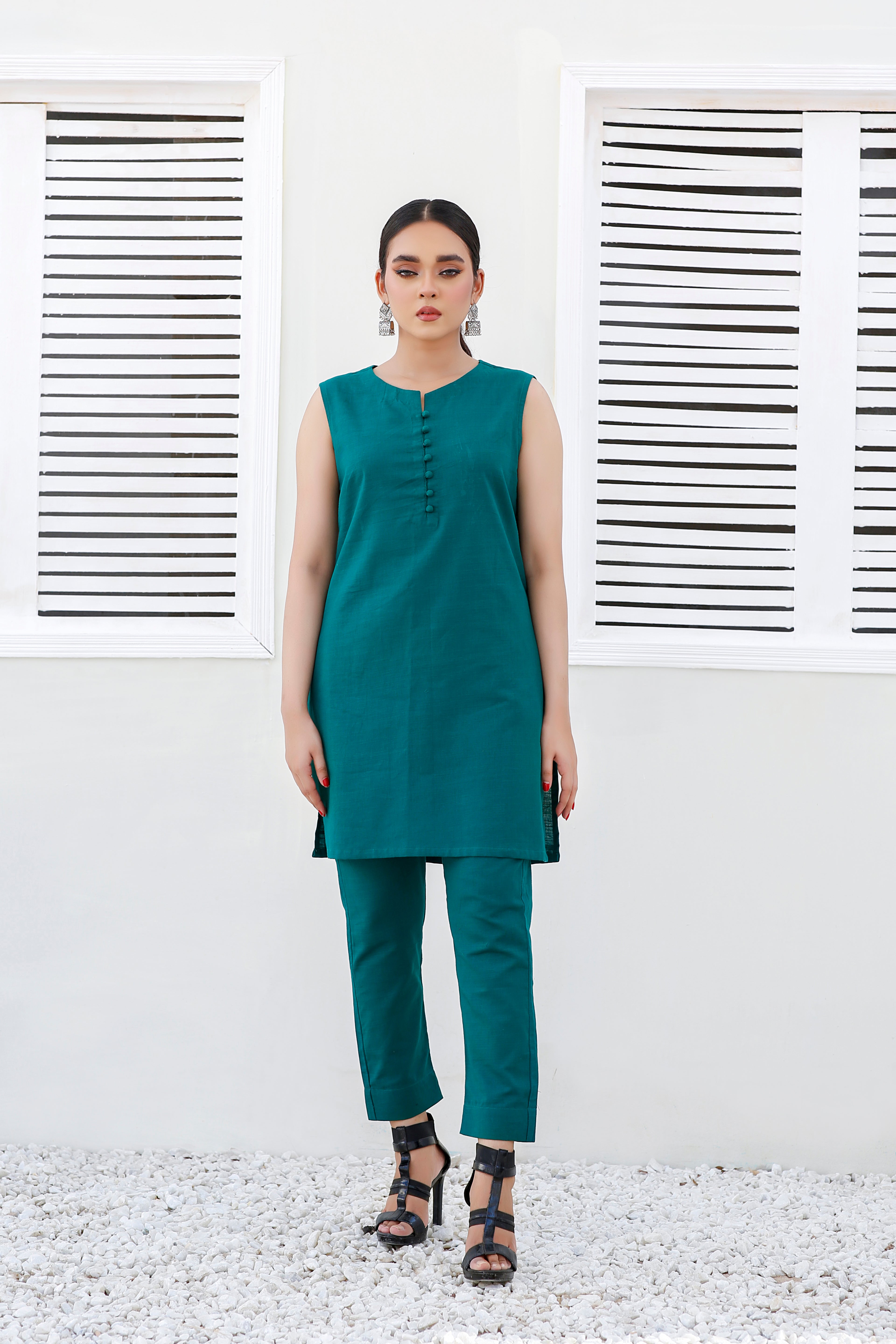 Luxeurs Embroidered Pakistani Ready to Wear Lawn Dress