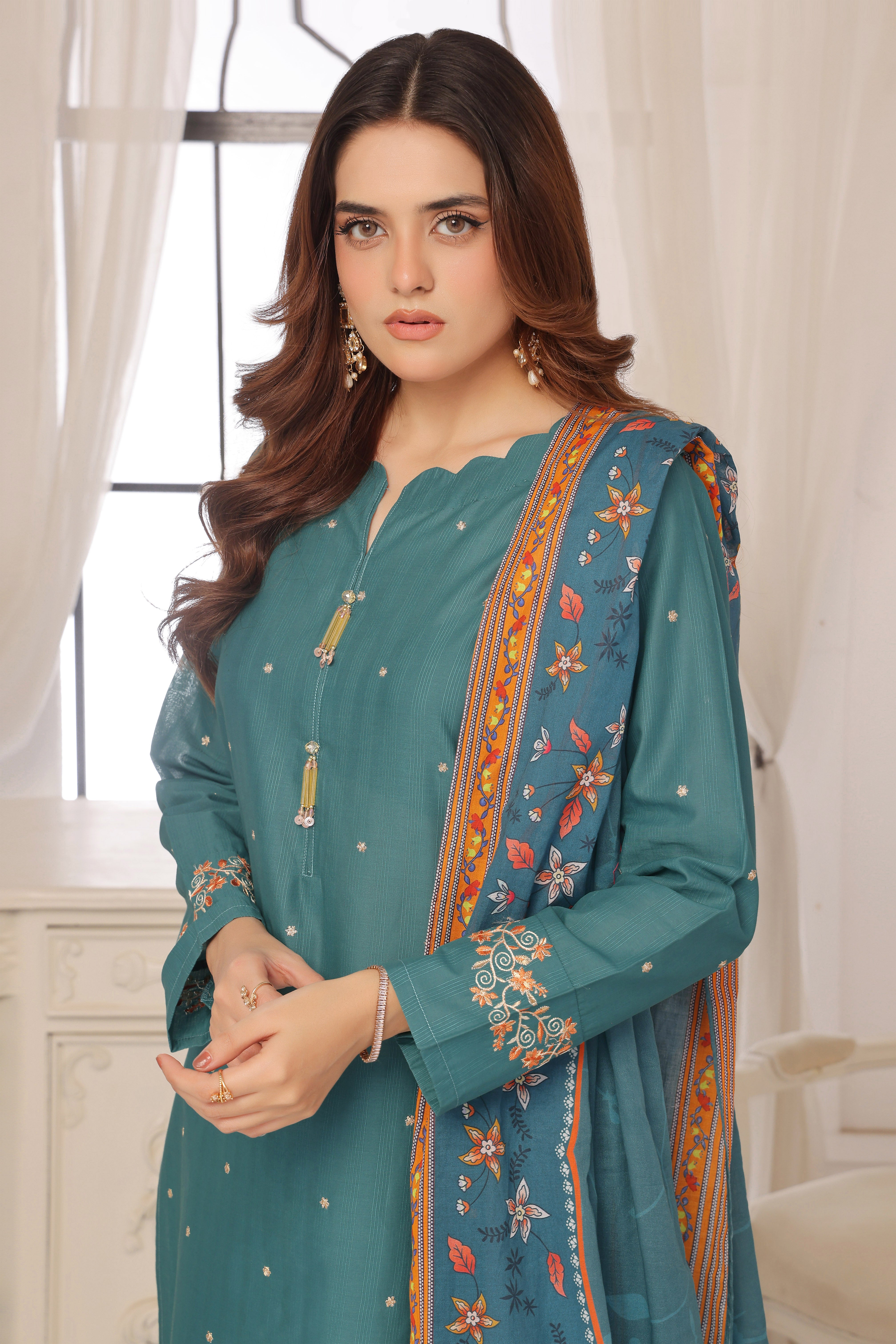 Luxeurs Affordable Embroidered Pakistani Lawn Dresses Size Chart