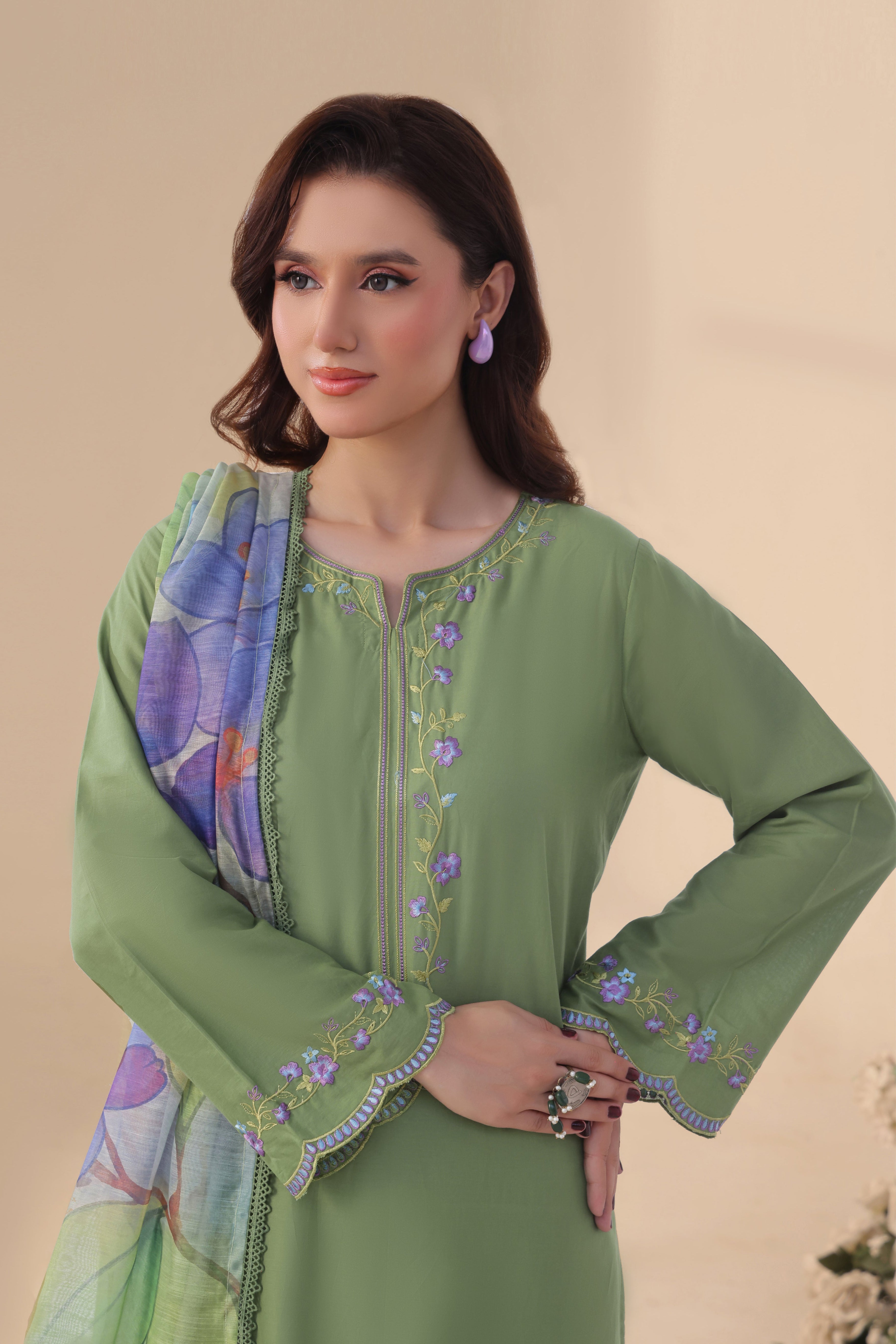 Drizzles Embroidered 3PC Lawn Dress