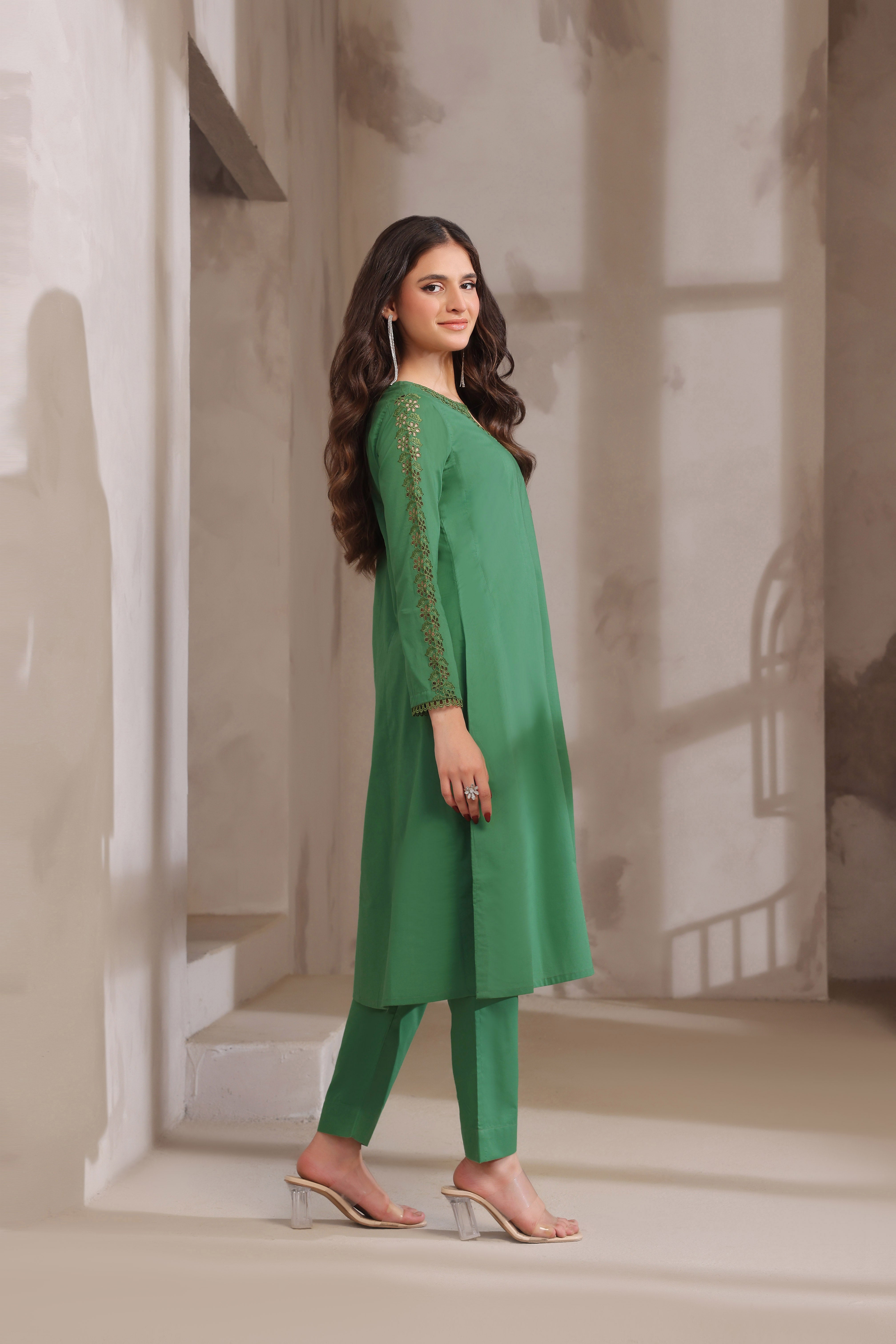 Luxeurs Affordable Embroidered Pakistani Lawn Dresses Size Chart