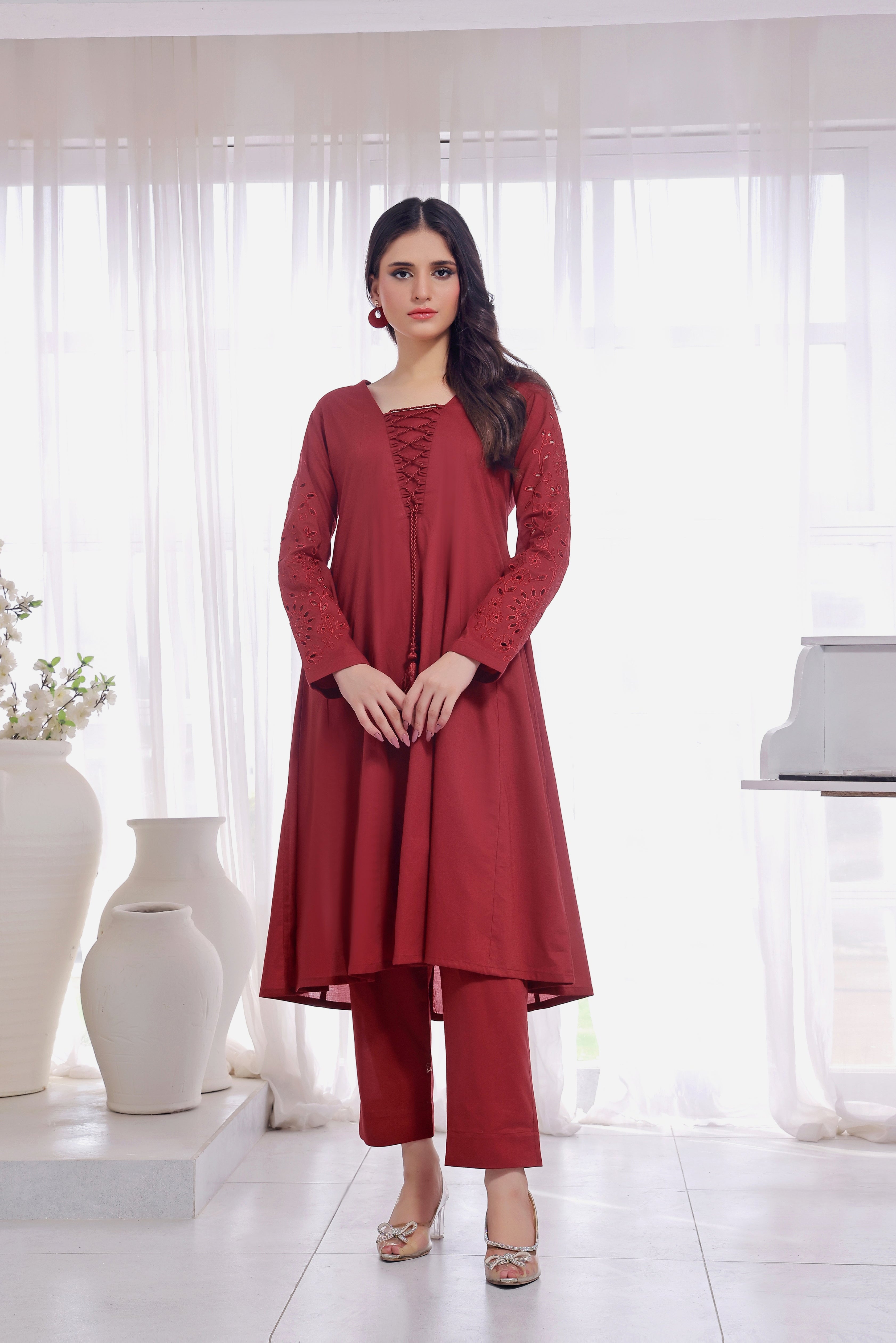 Luxeurs Affordable Embroidered Pakistani Lawn Dresses Size Chart