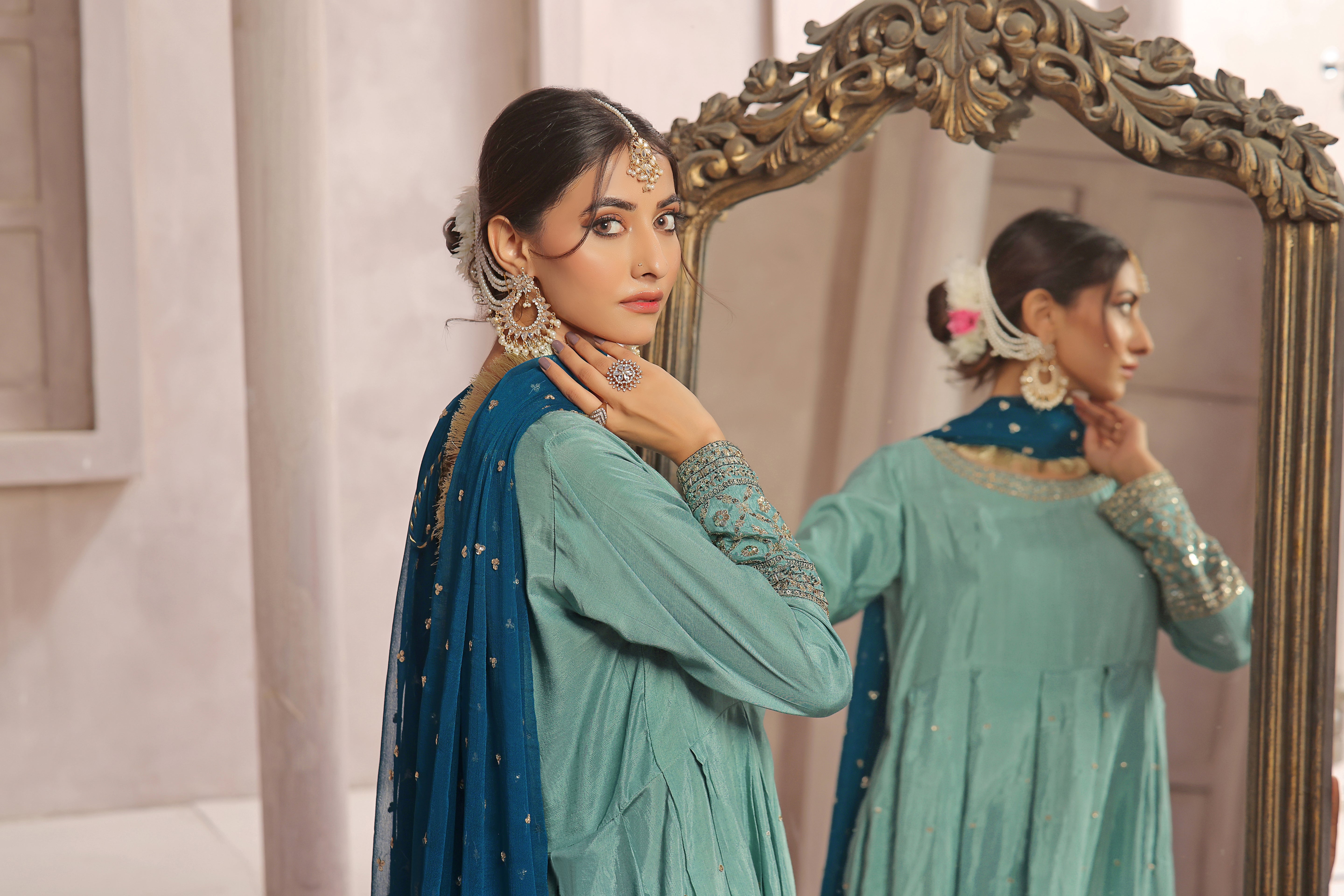 Luxeurs Formal Ready to Wear Dress