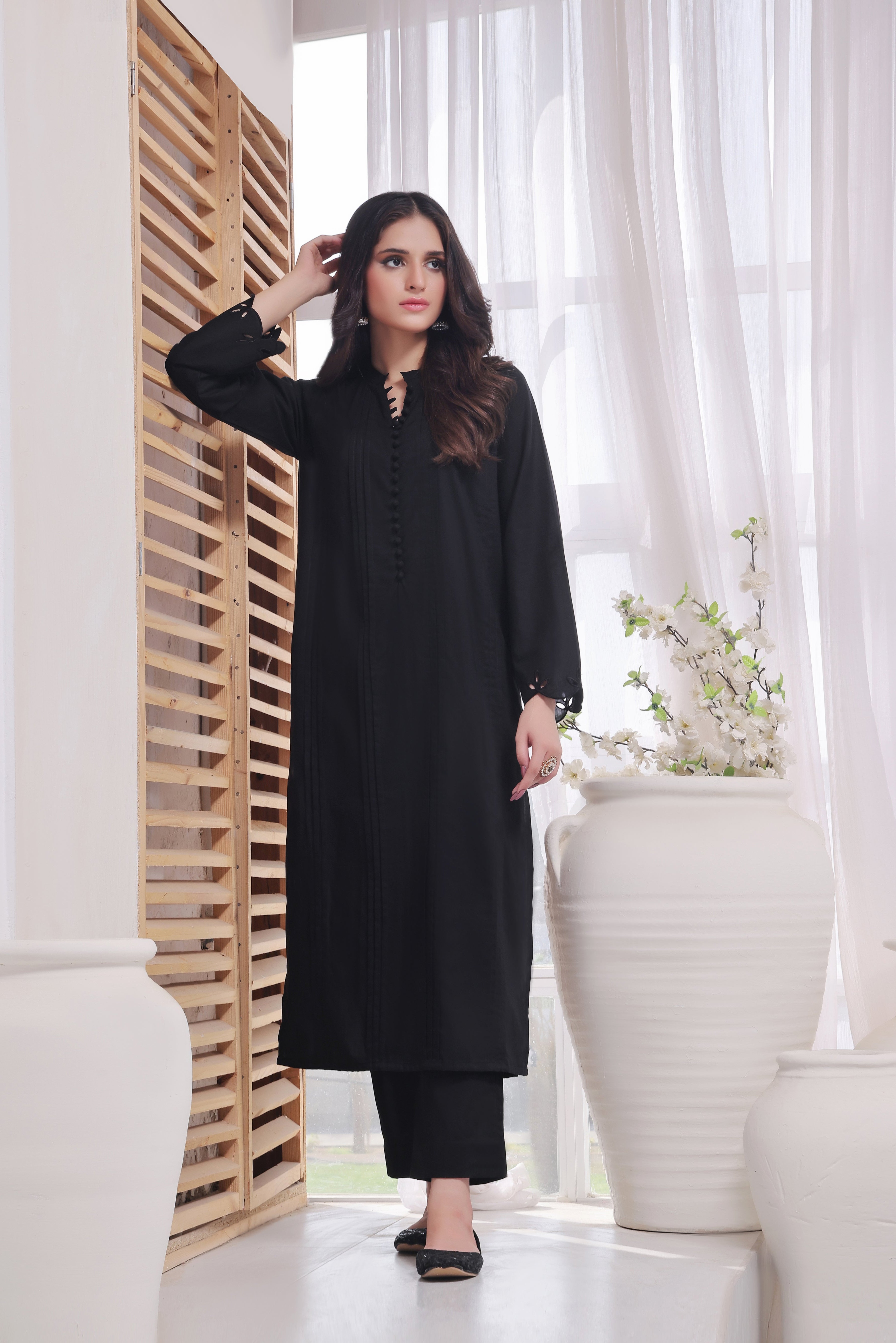 Luxeurs Affordable Embroidered Pakistani Lawn Dresses Size Chart