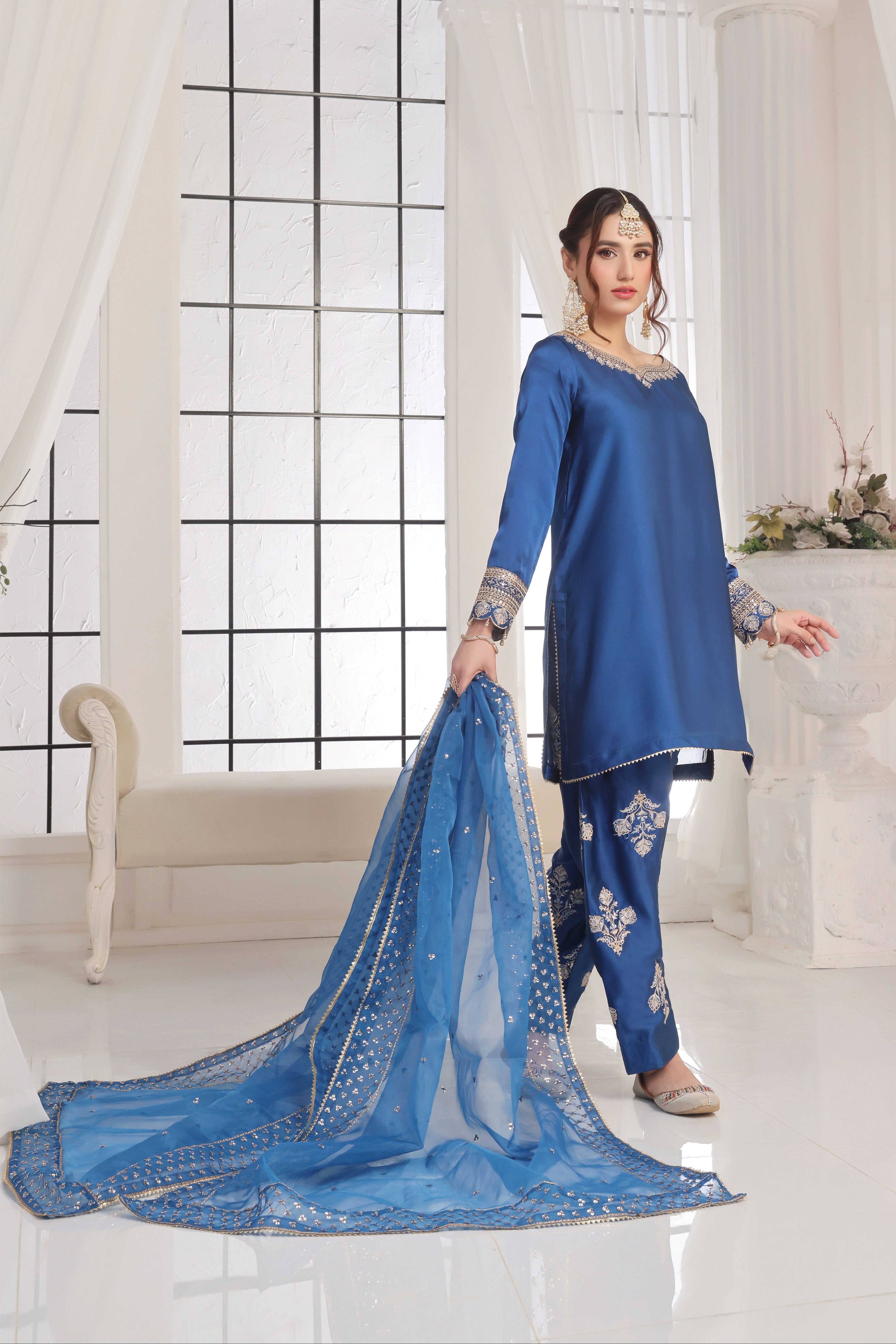 Luxeurs Affordable Embroidered Pakistani Lawn Dresses Size Chart