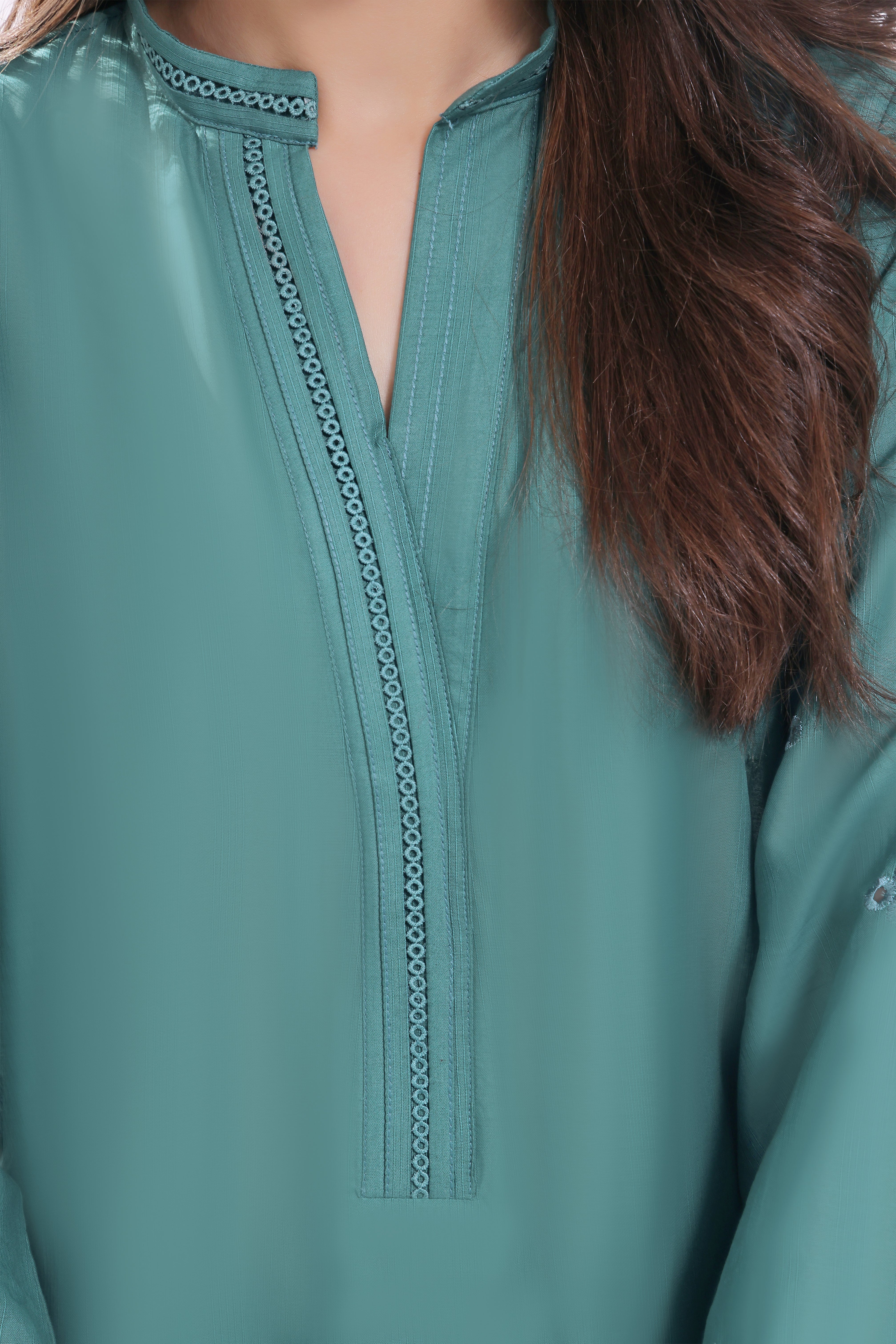 Luxeurs Affordable Embroidered Pakistani Lawn Dresses Size Chart