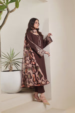 Load image into Gallery viewer, Luxeurs Affordable Embroidered Pakistani Lawn Dresses Size Chart