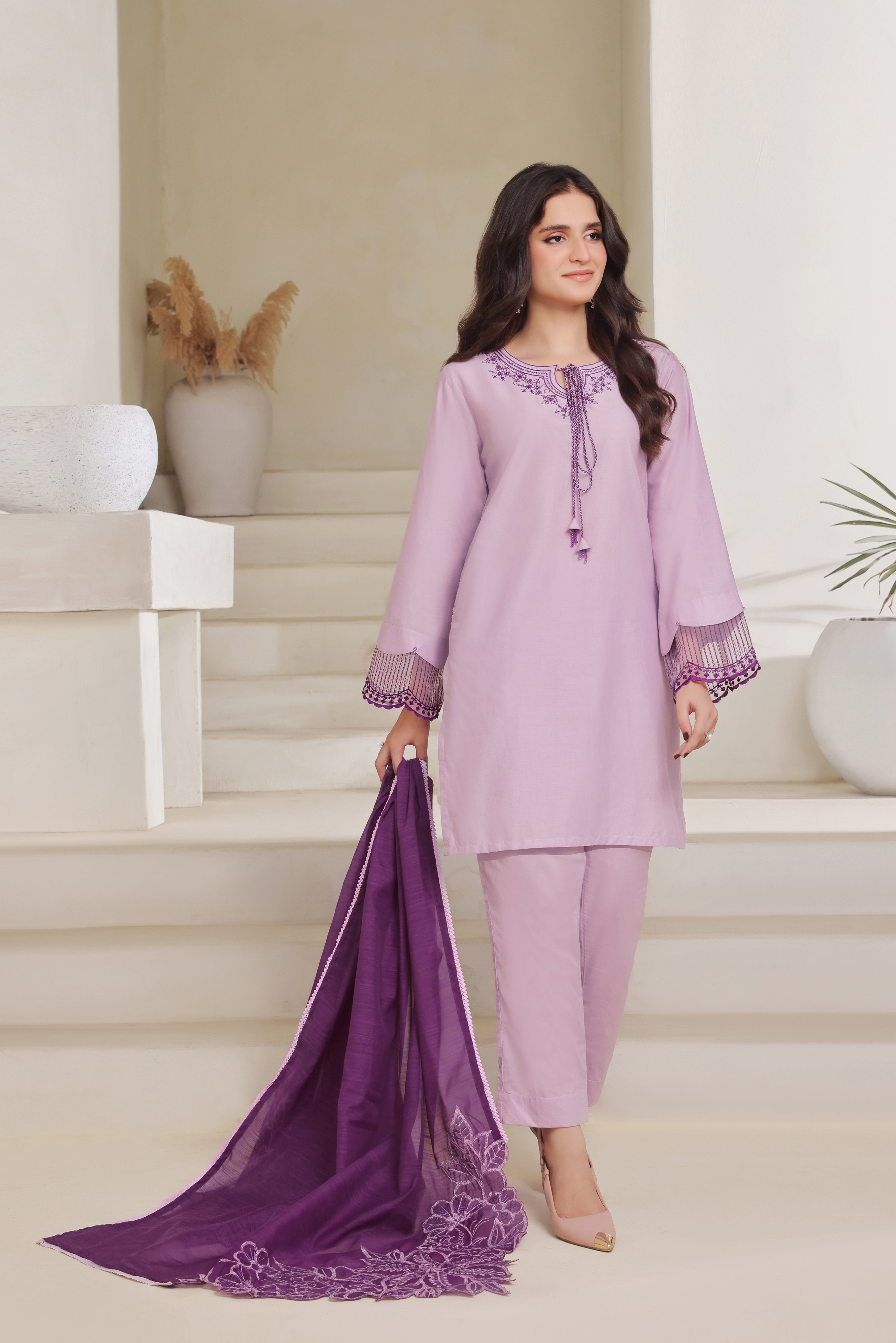 Luxeurs Affordable Embroidered Pakistani Lawn Dresses Size Chart