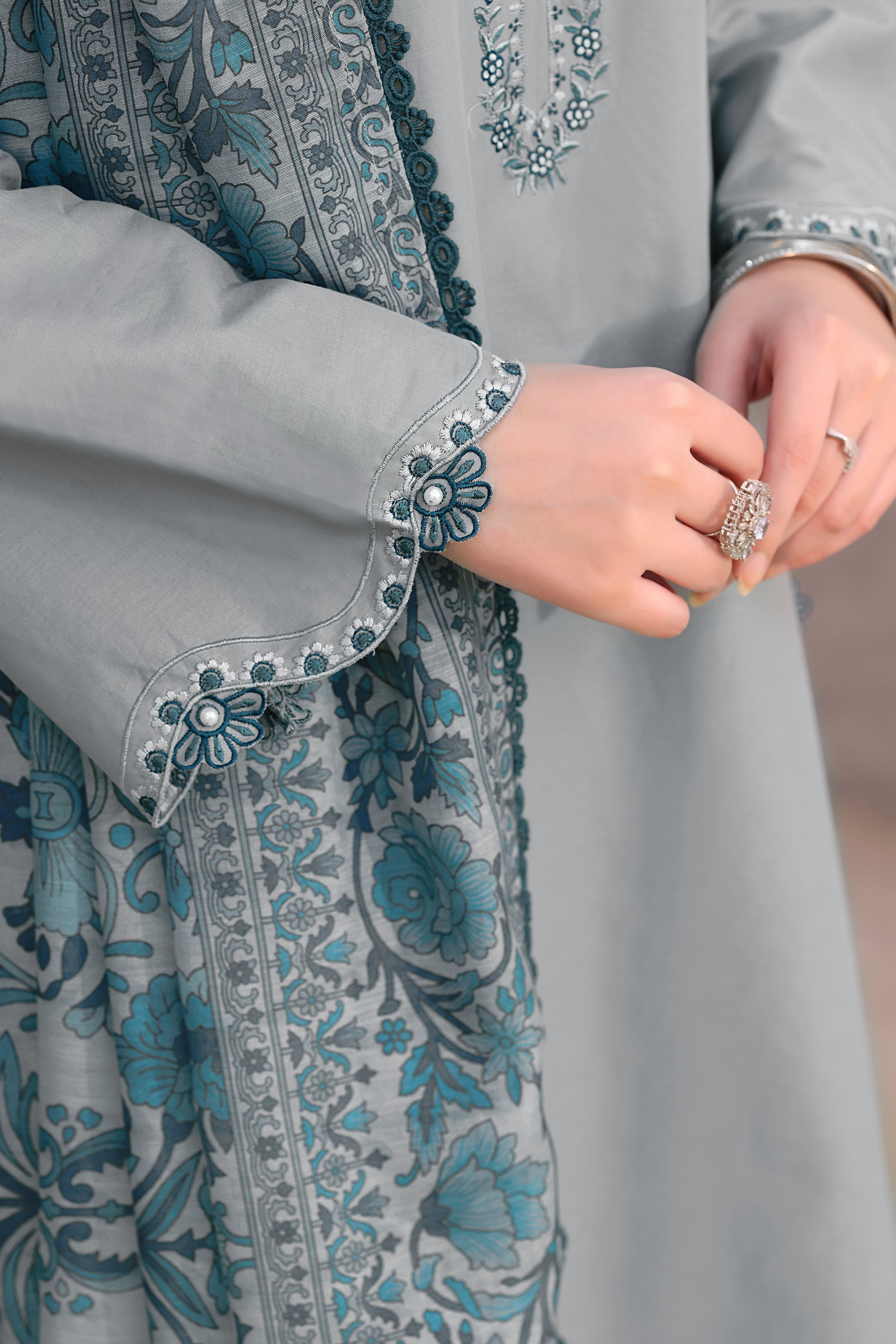 Robin Embroidered 3PC Lawn Dress