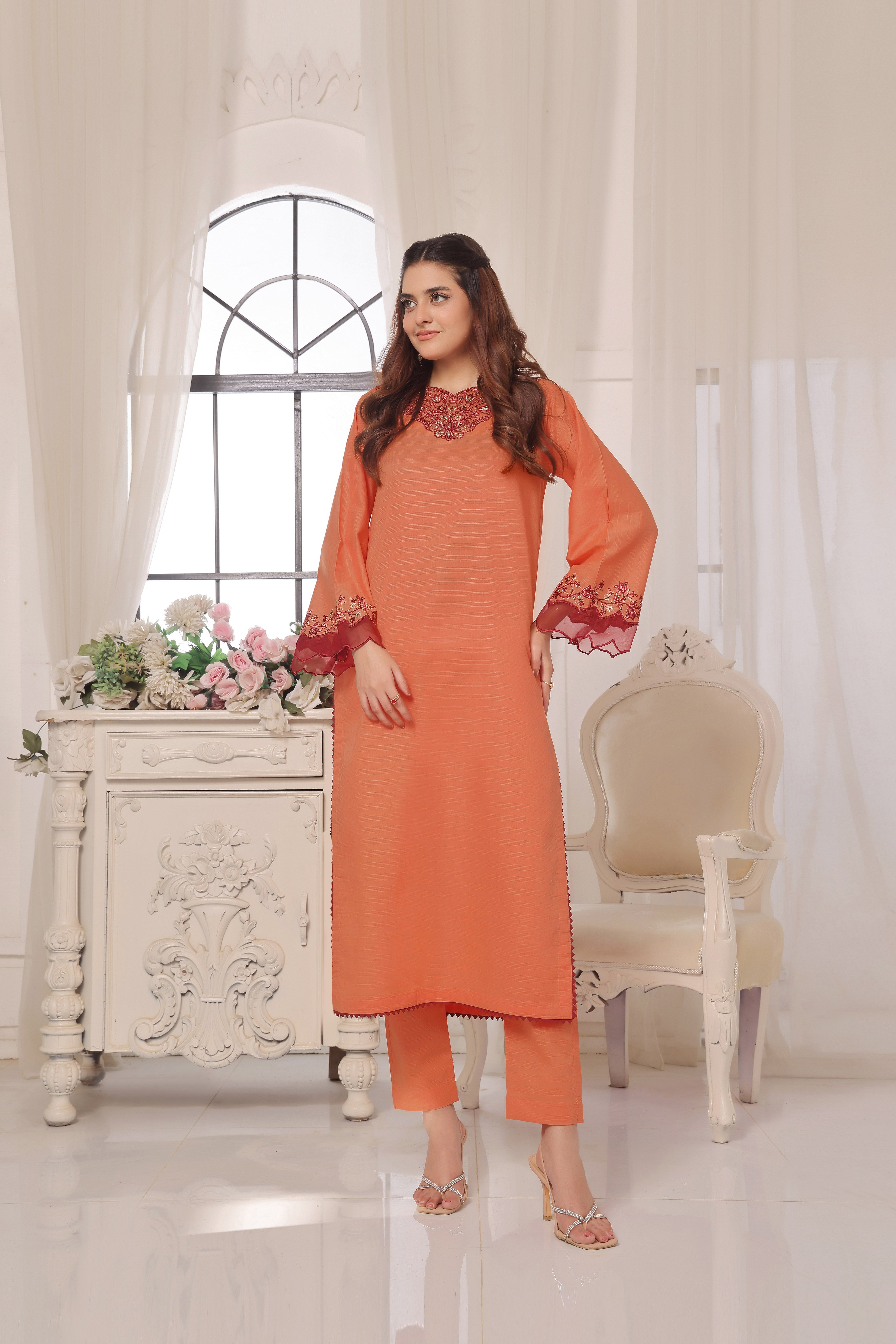 Luxeurs Affordable Embroidered Pakistani Lawn Dresses Size Chart