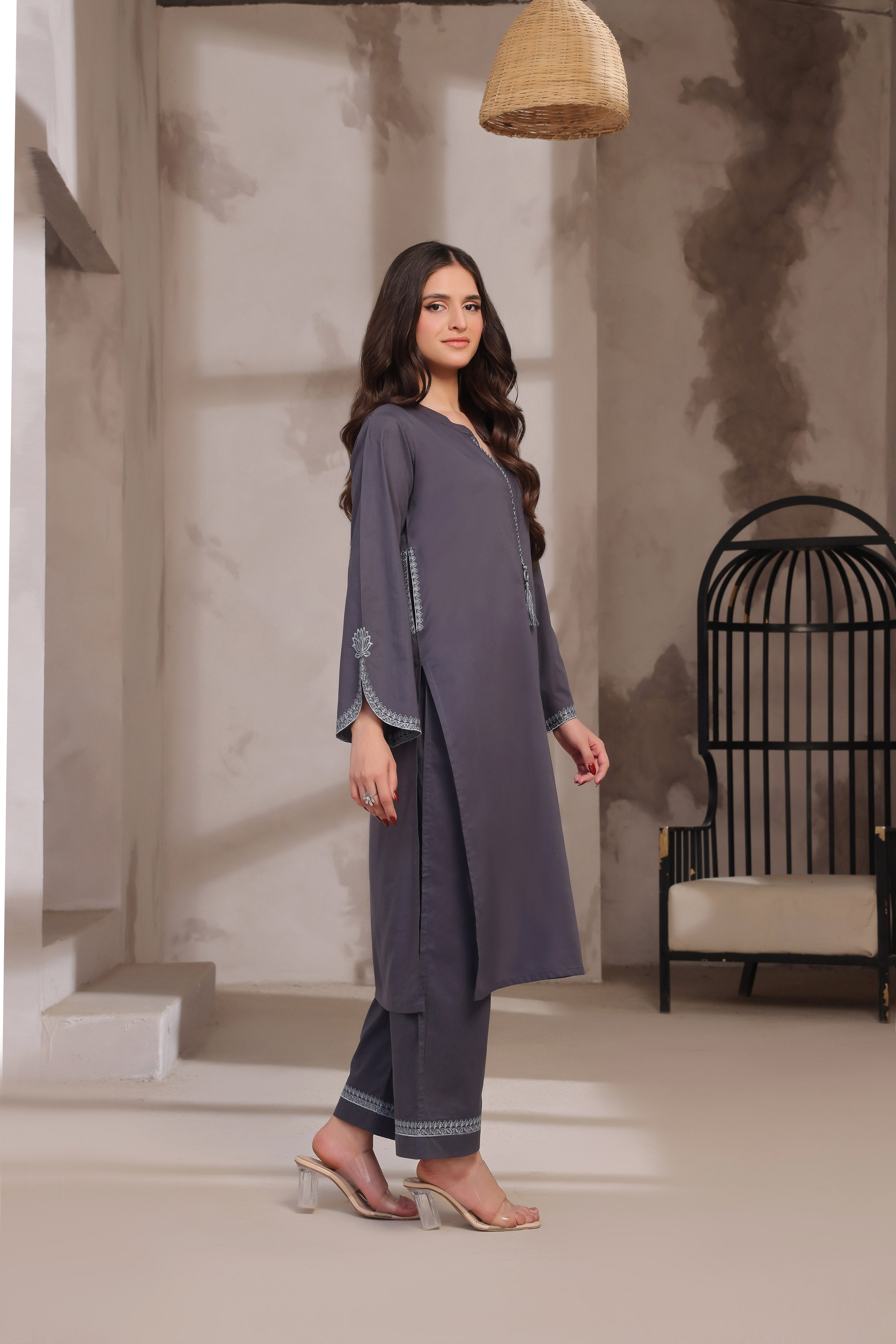 Luxeurs Affordable Embroidered Pakistani Lawn Dresses Size Chart