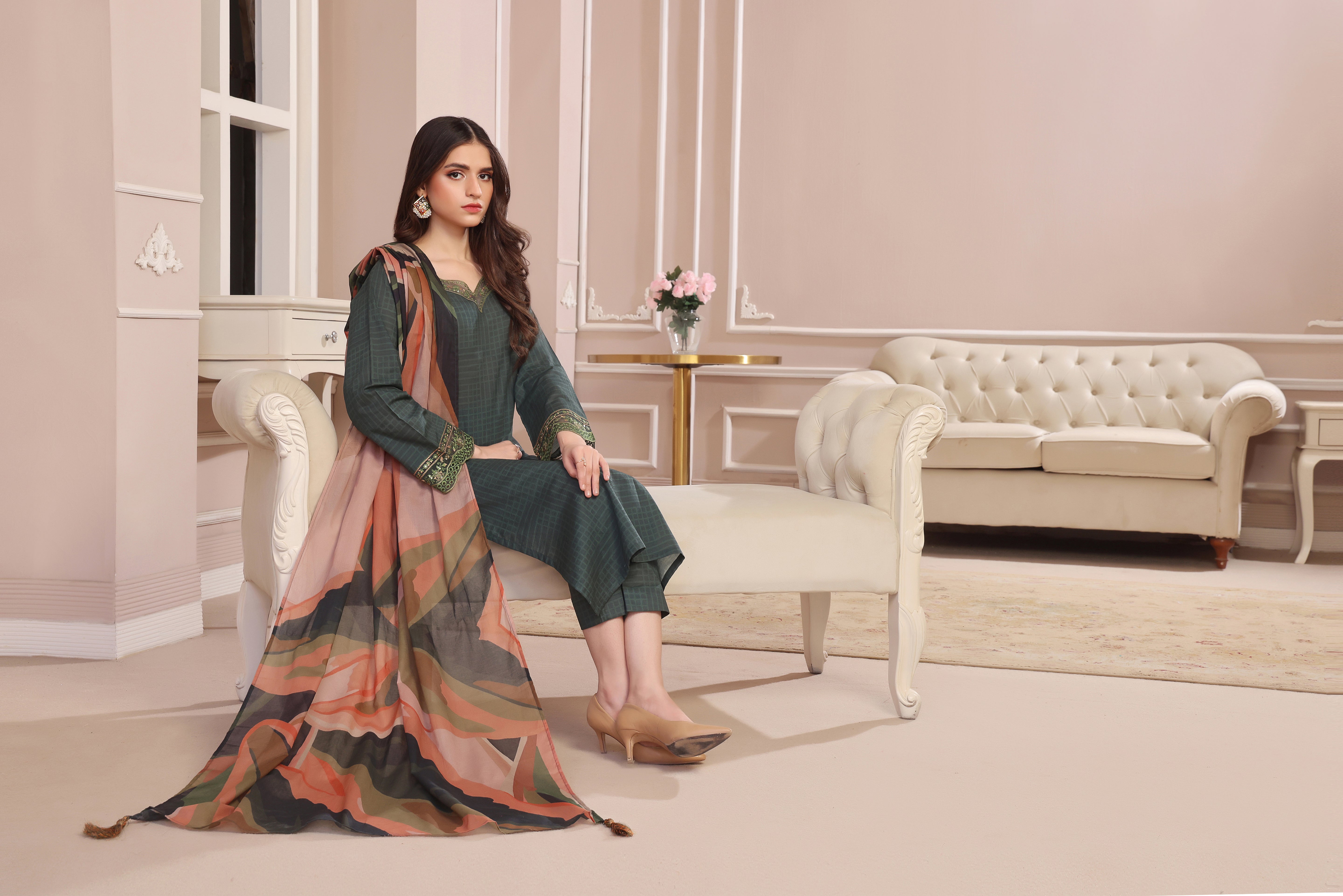 Luxeurs Affordable Embroidered Pakistani Lawn Dresses Size Chart