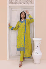 Load image into Gallery viewer, Luxeurs Embroidered Pretwear Designer Lawn Dress
