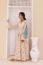 Load image into Gallery viewer, Luxeurs Embroidered Pretwear Designer Lawn Dress
