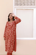 Load image into Gallery viewer, Luxeurs Embroidered Pakistani Ready to Wear Lawn Dress
