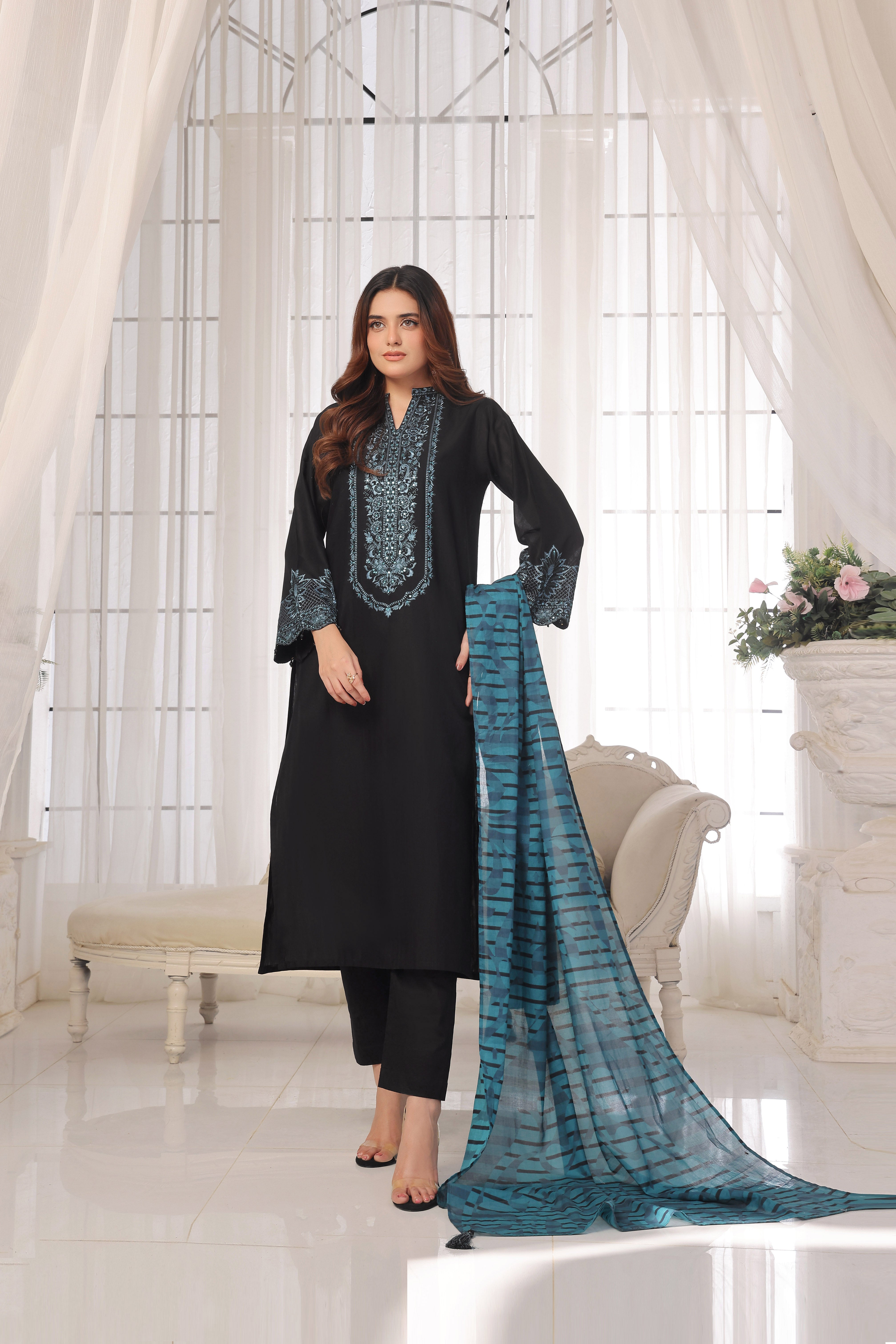 Luna Embroidered 3PC Lawn Dress