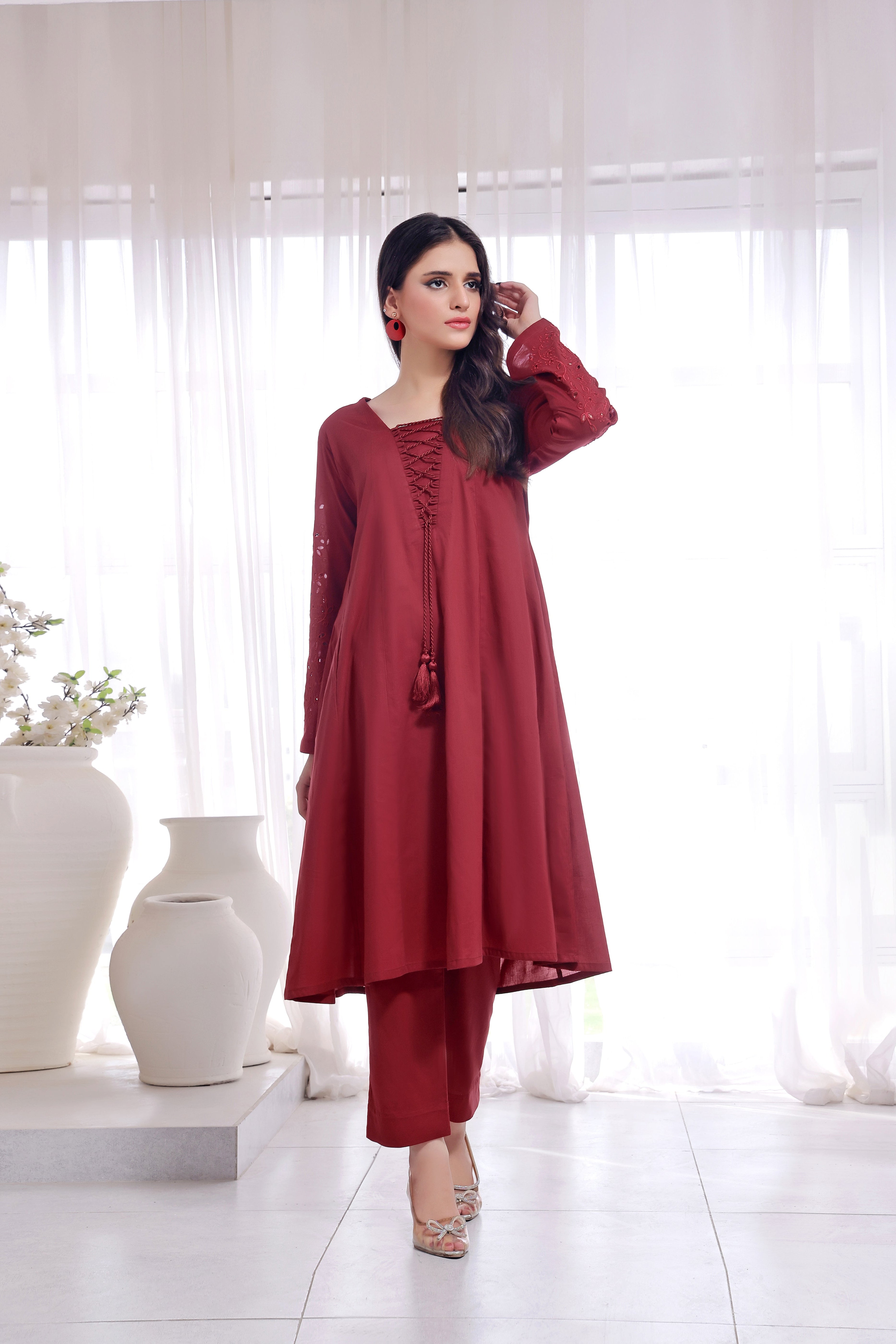 Luxeurs Affordable Embroidered Pakistani Lawn Dresses Size Chart