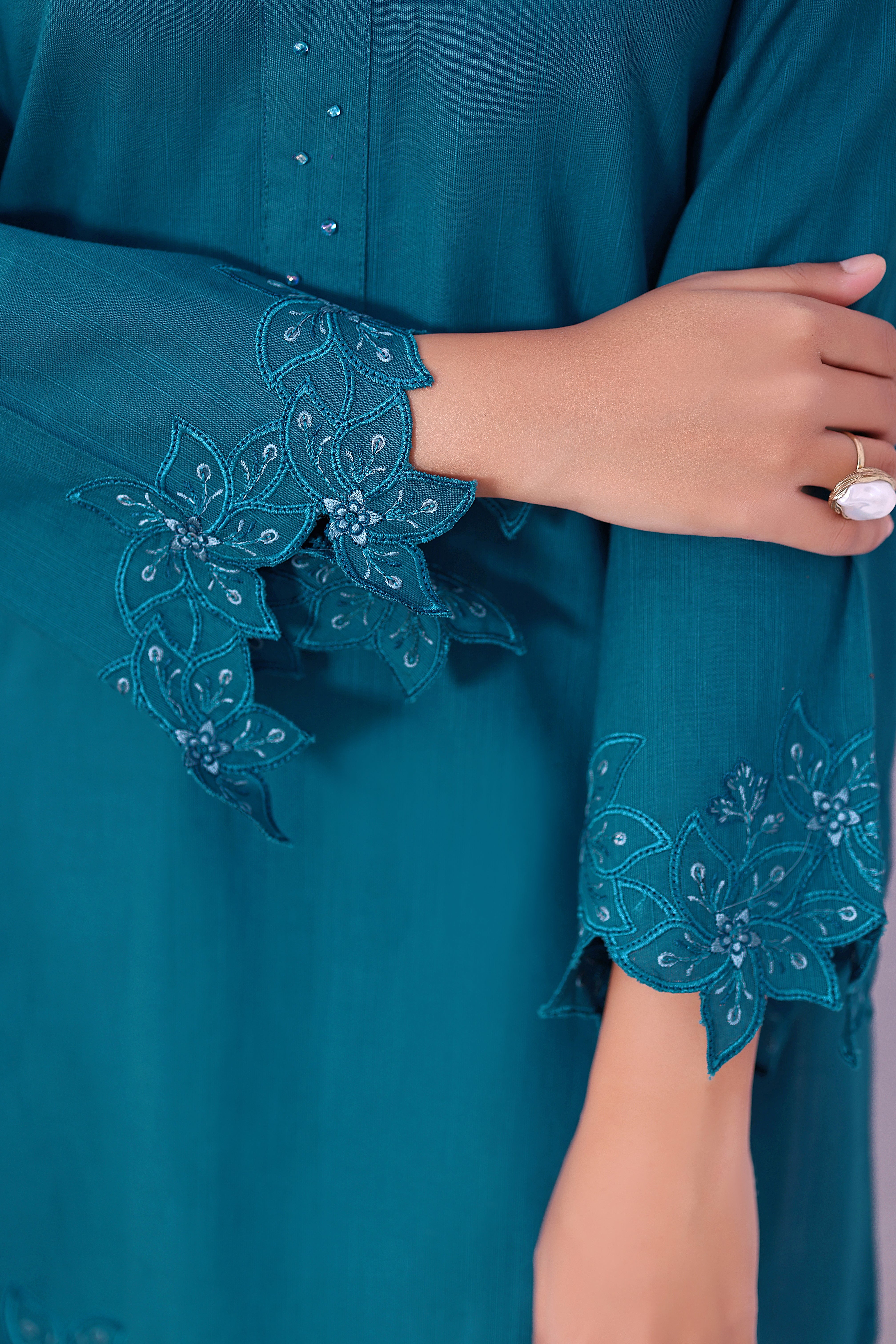 Frost khaddar Embroidered 2PC Dress