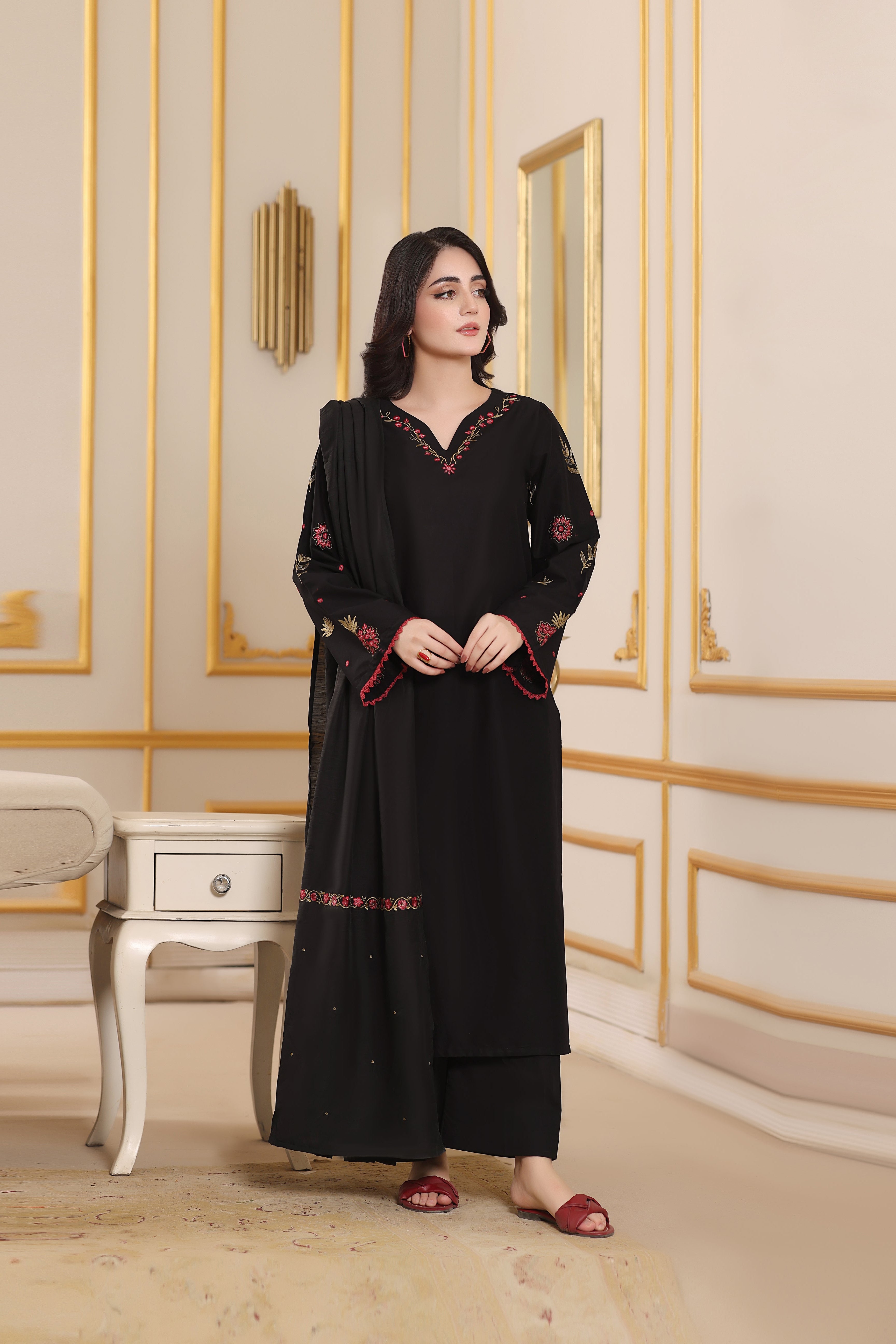 Moon Embroidered 3PC Lawn Dress