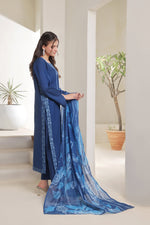 Load image into Gallery viewer, Luxeurs Affordable Embroidered Pakistani Lawn Dresses Size Chart
