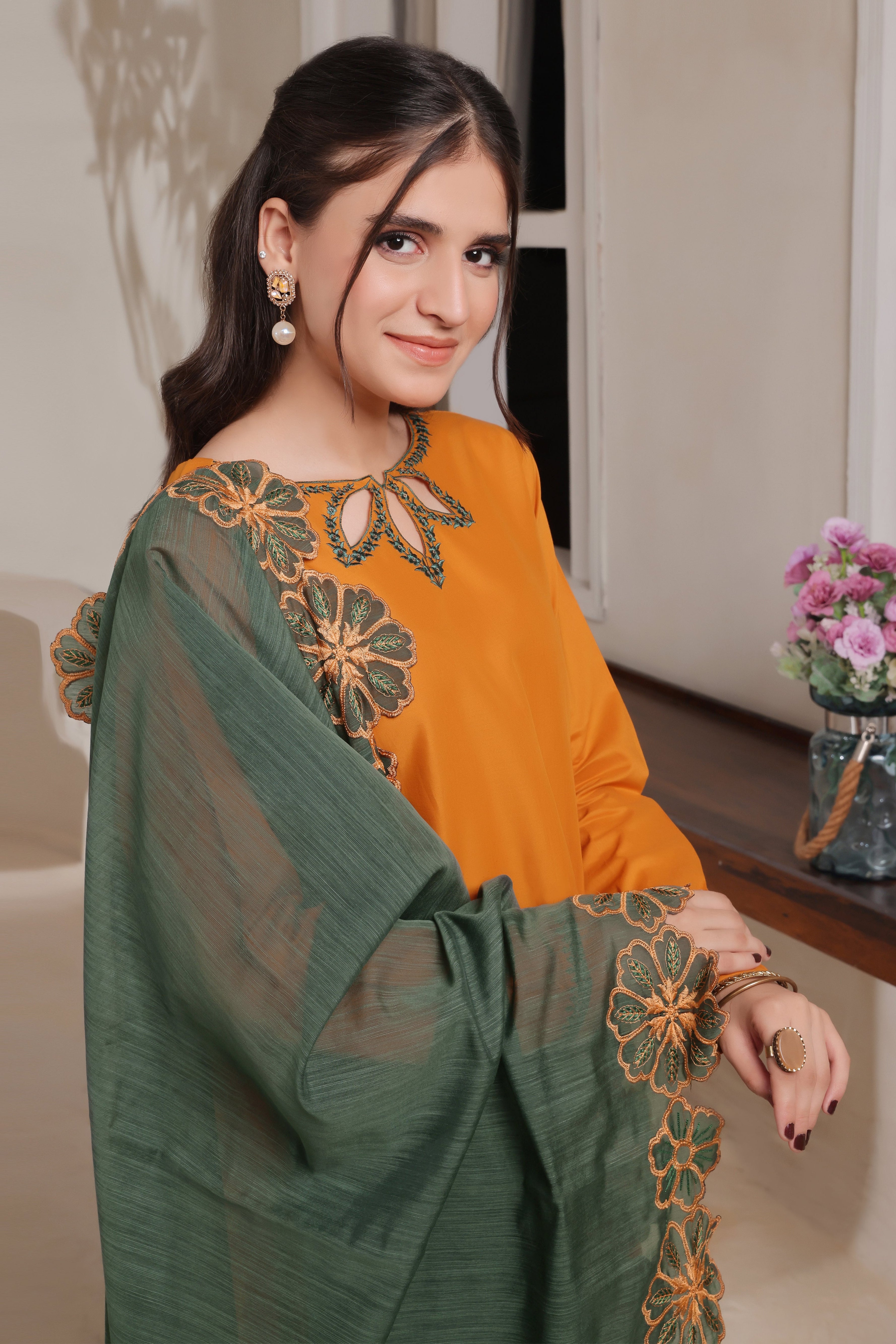 Luxeurs Affordable Embroidered Pakistani Lawn Dresses Size Chart