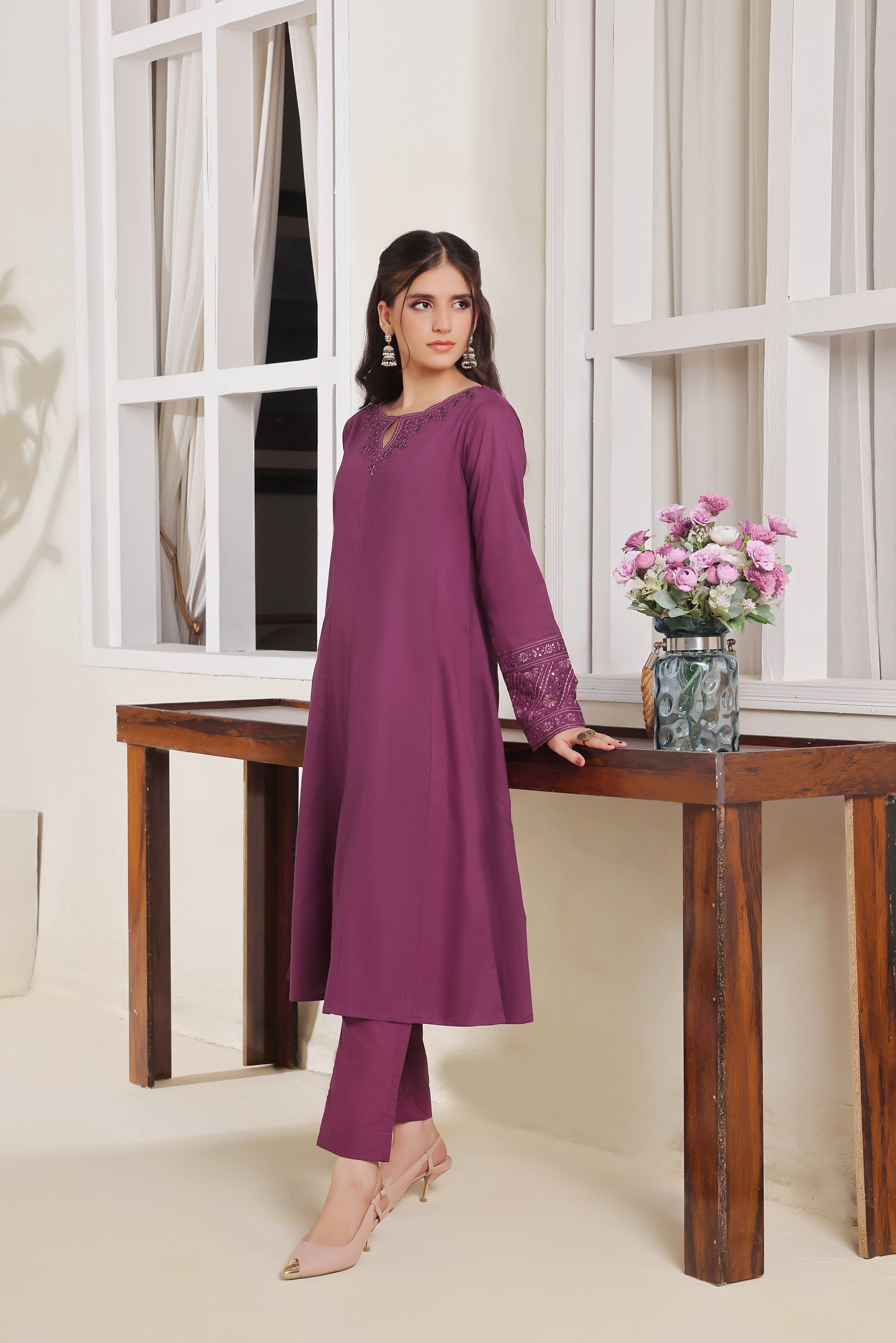 Luxeurs Affordable Embroidered Pakistani Lawn Dresses Size Chart