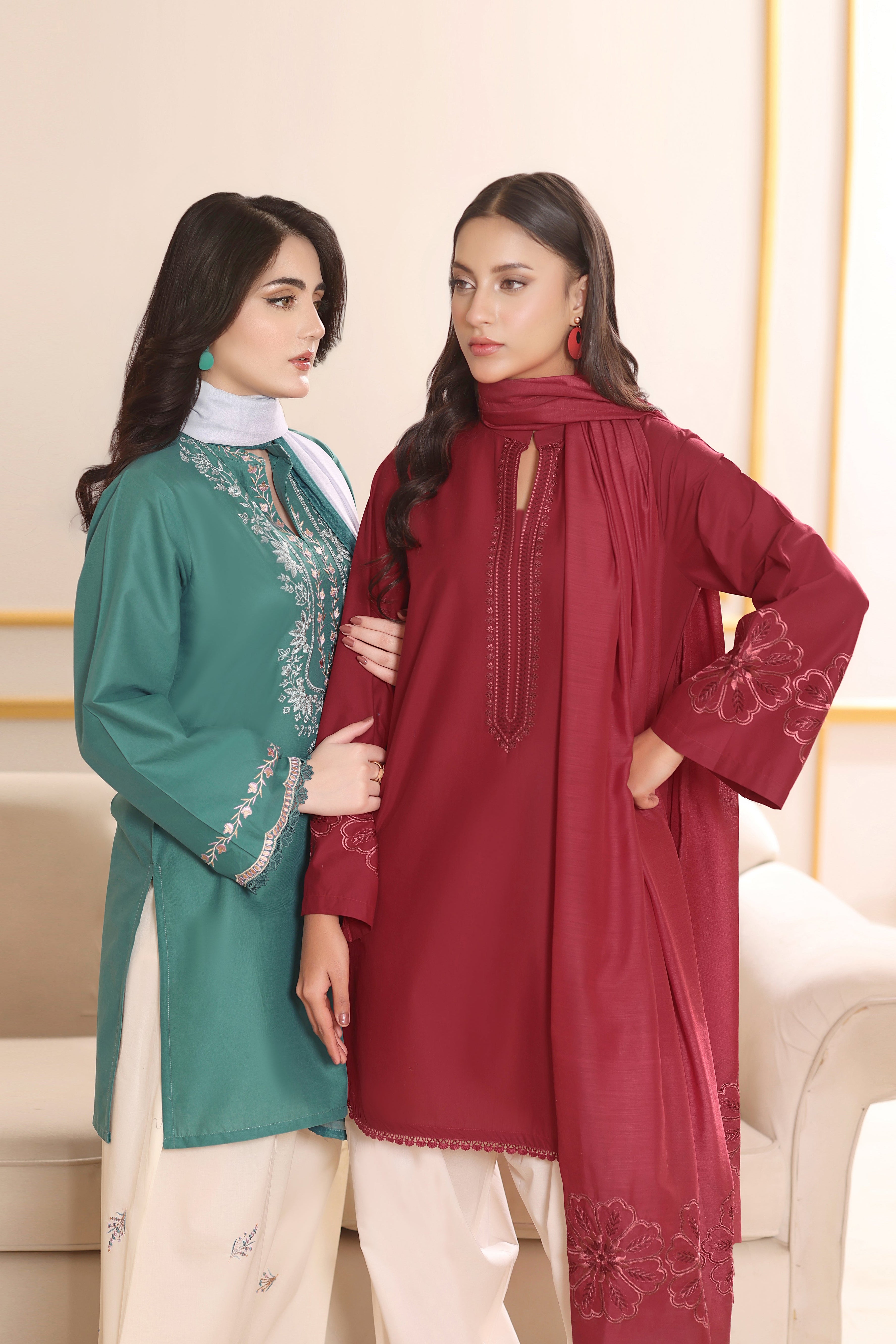 Rosebud Embroidered 3PC Lawn Dress