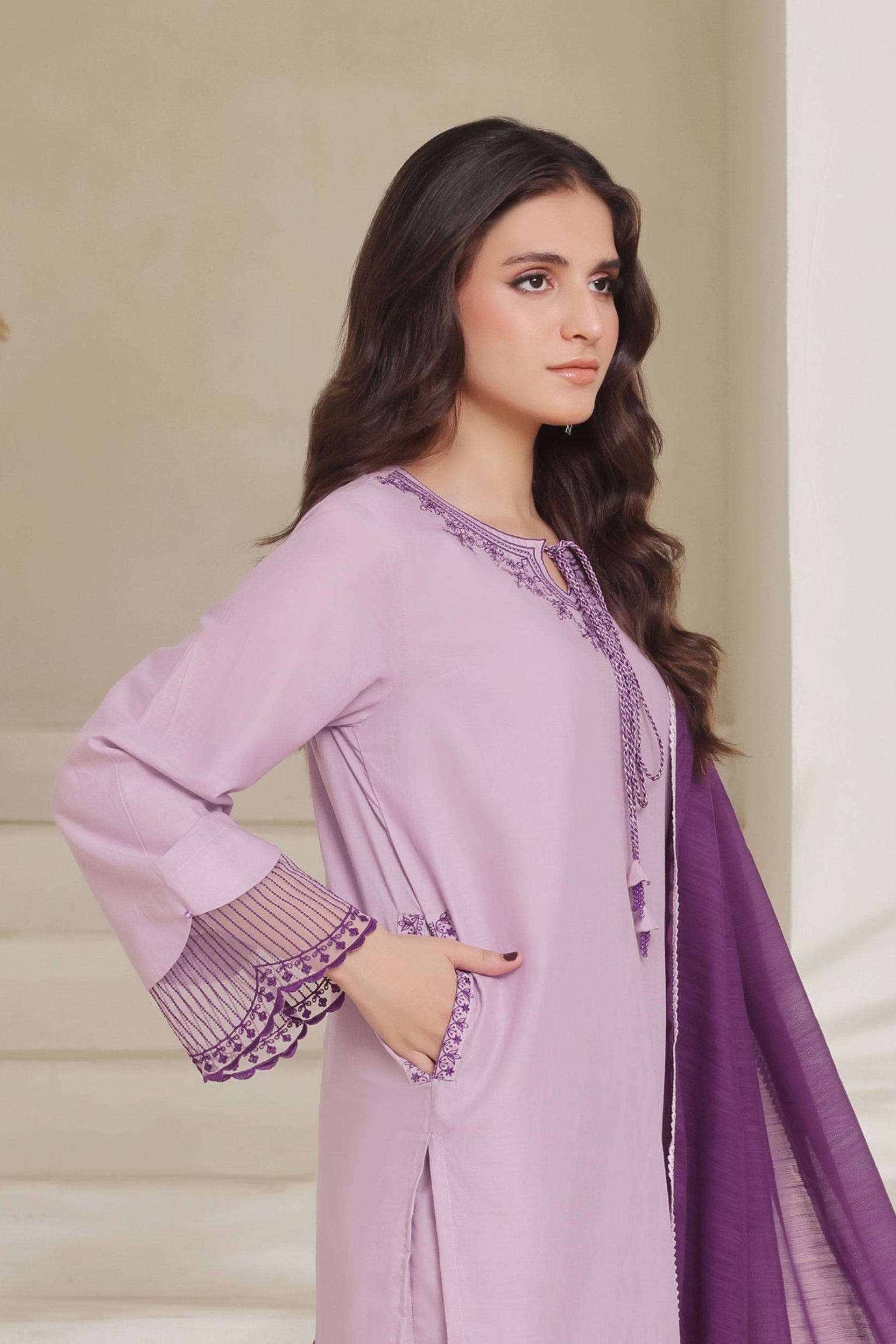 Luxeurs Affordable Embroidered Pakistani Lawn Dresses Size Chart