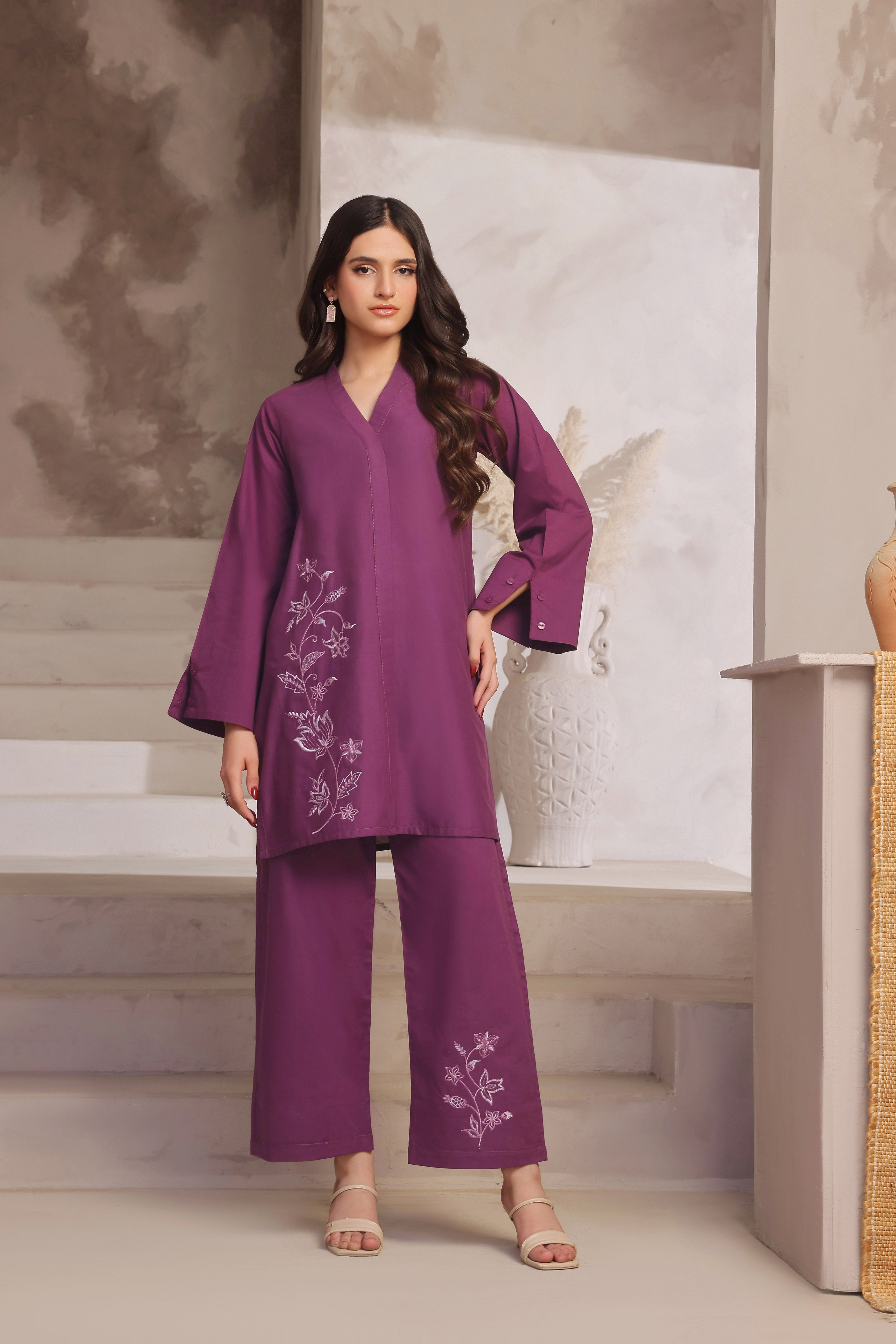 Luxeurs Affordable Embroidered Pakistani Lawn Dresses Size Chart