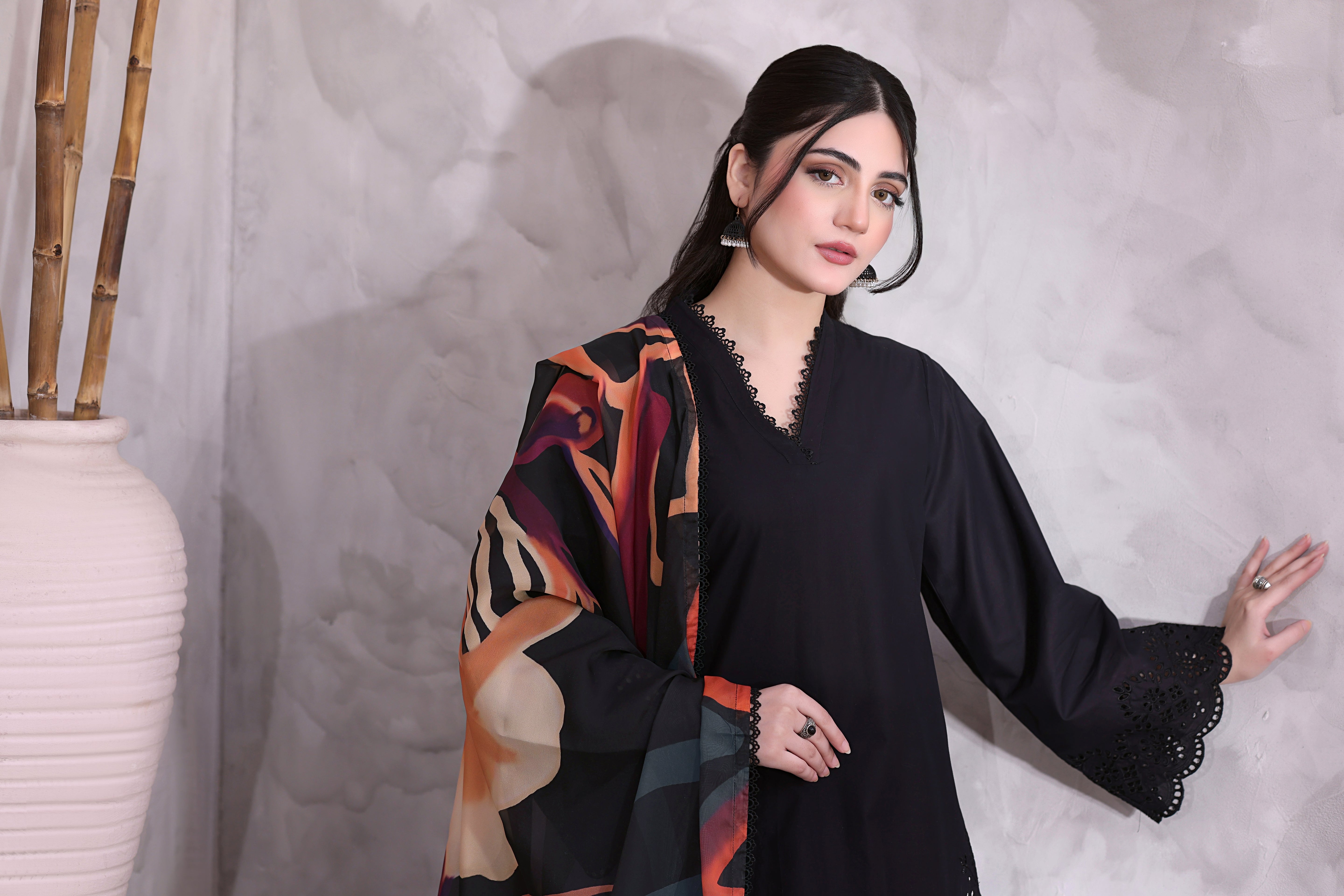 Showstopper Embroidered 3PC Lawn Dress