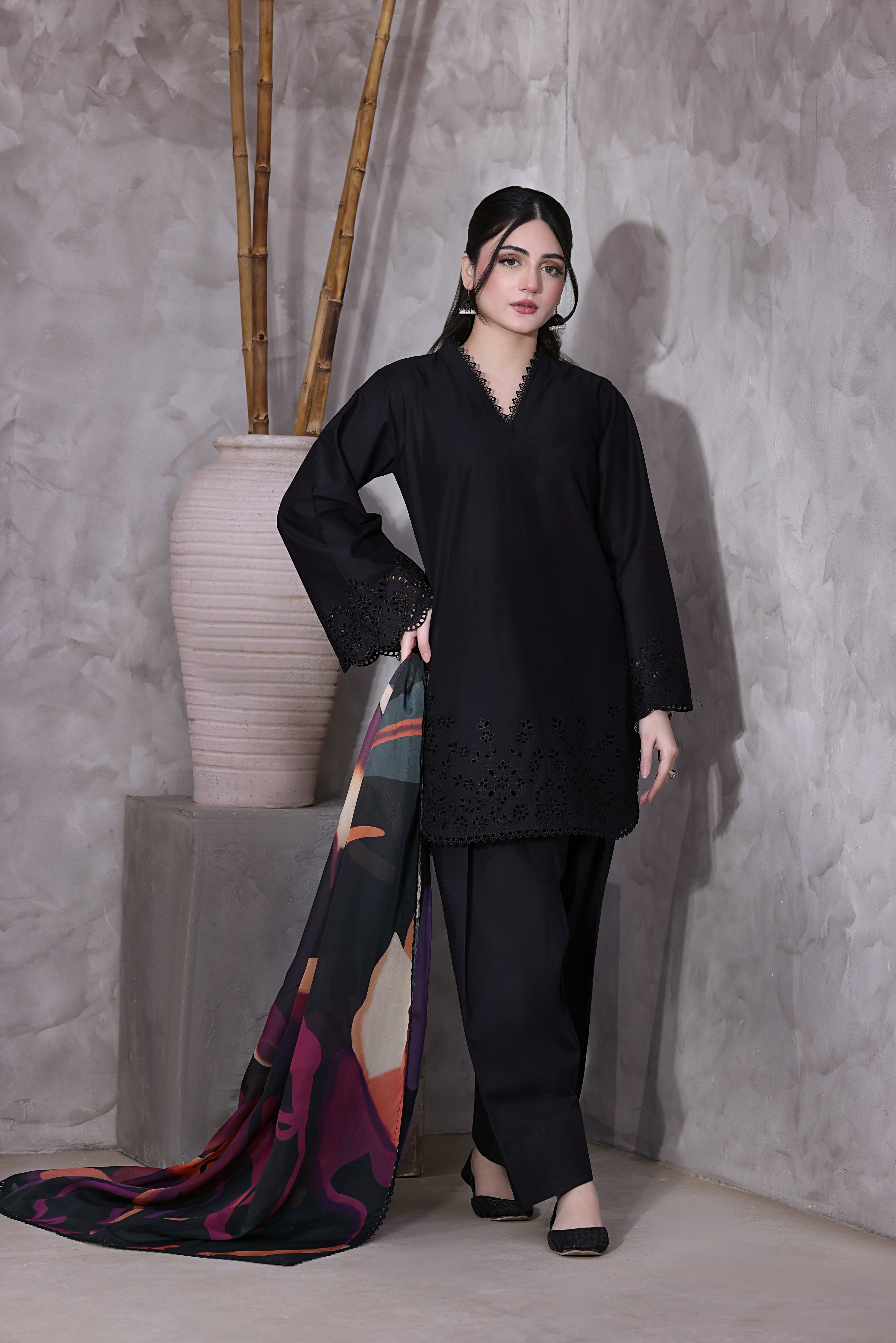 Showstopper Embroidered 3PC Lawn Dress