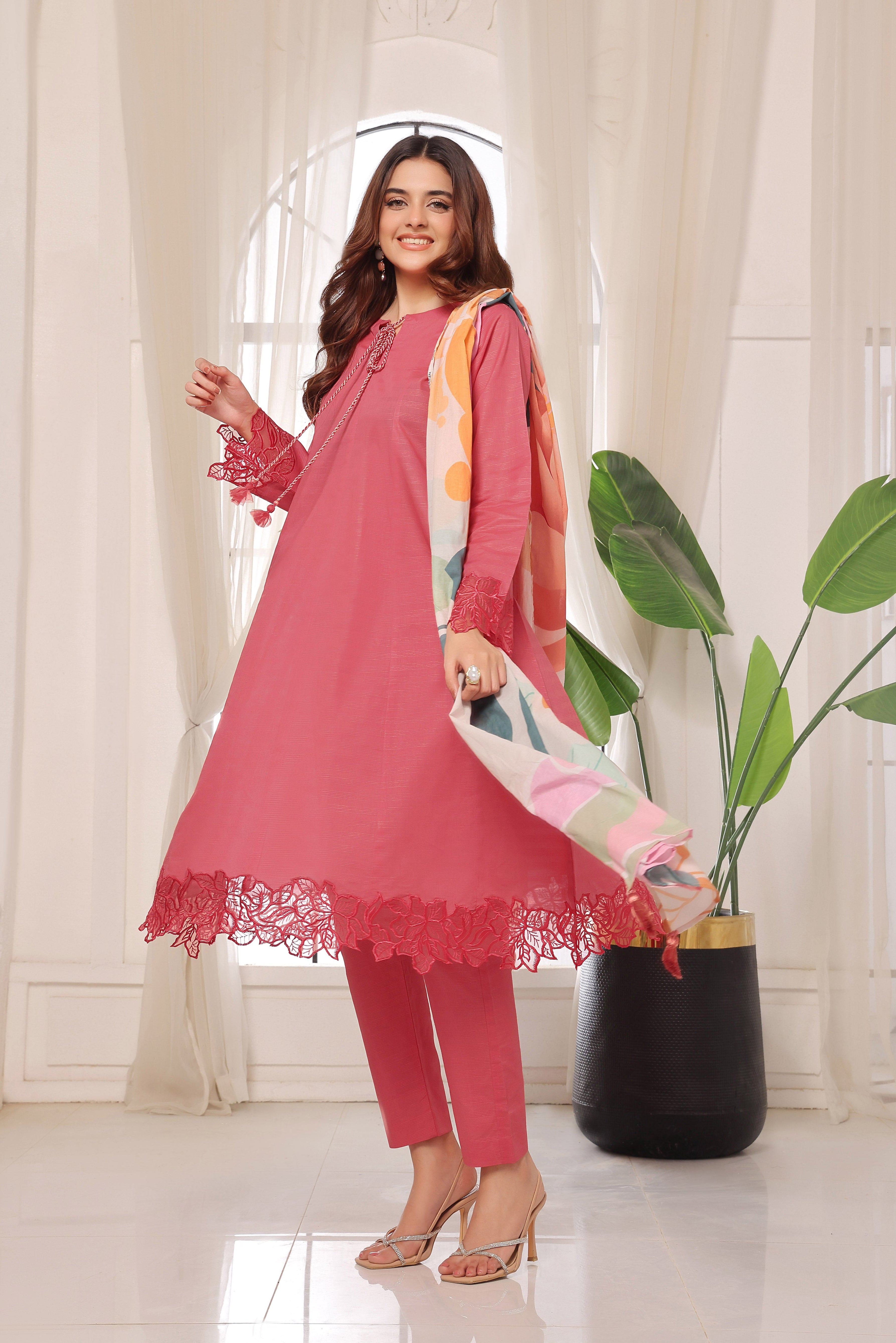 Luxeurs Affordable Embroidered Pakistani Lawn Dresses Size Chart