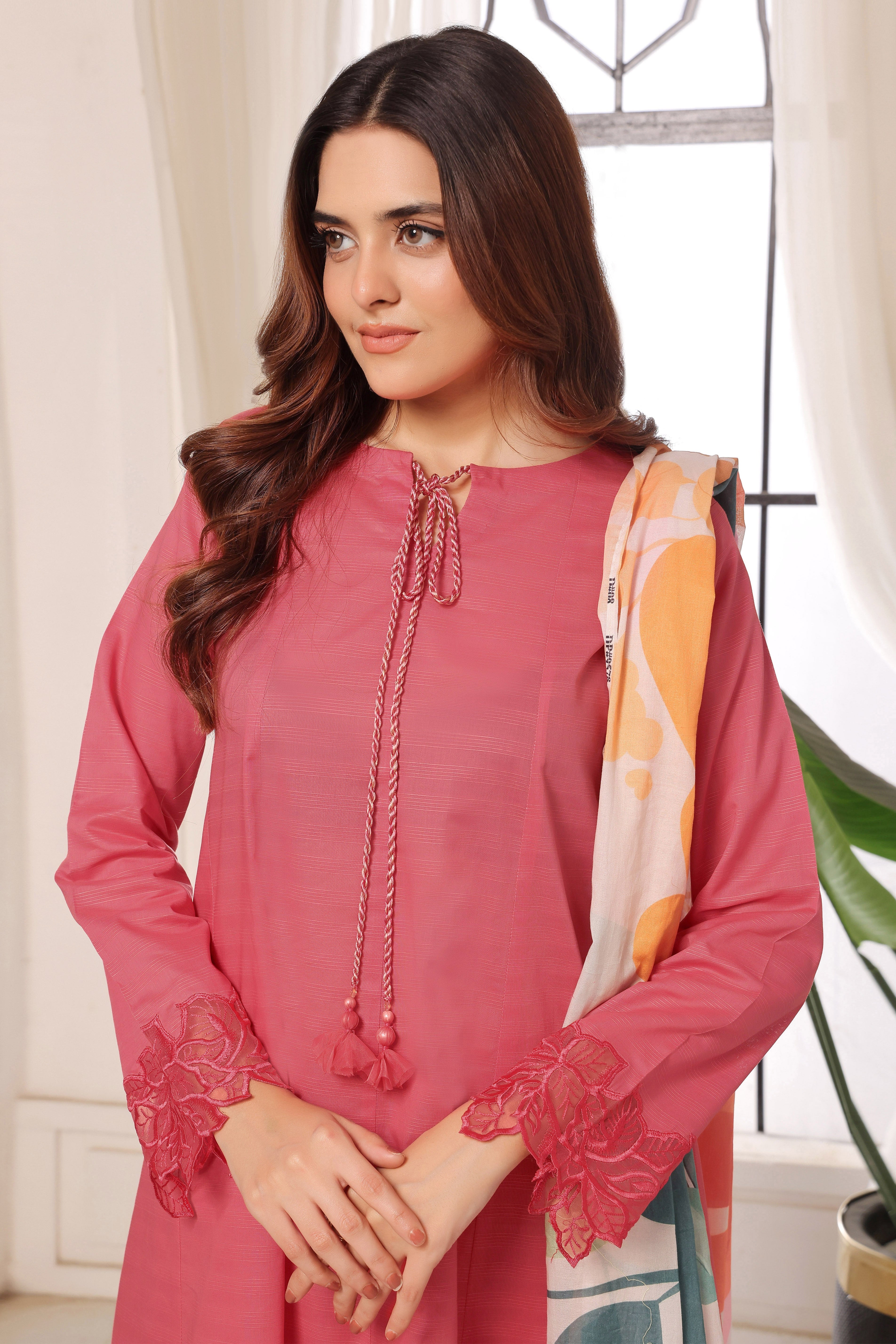 Luxeurs Affordable Embroidered Pakistani Lawn Dresses Size Chart