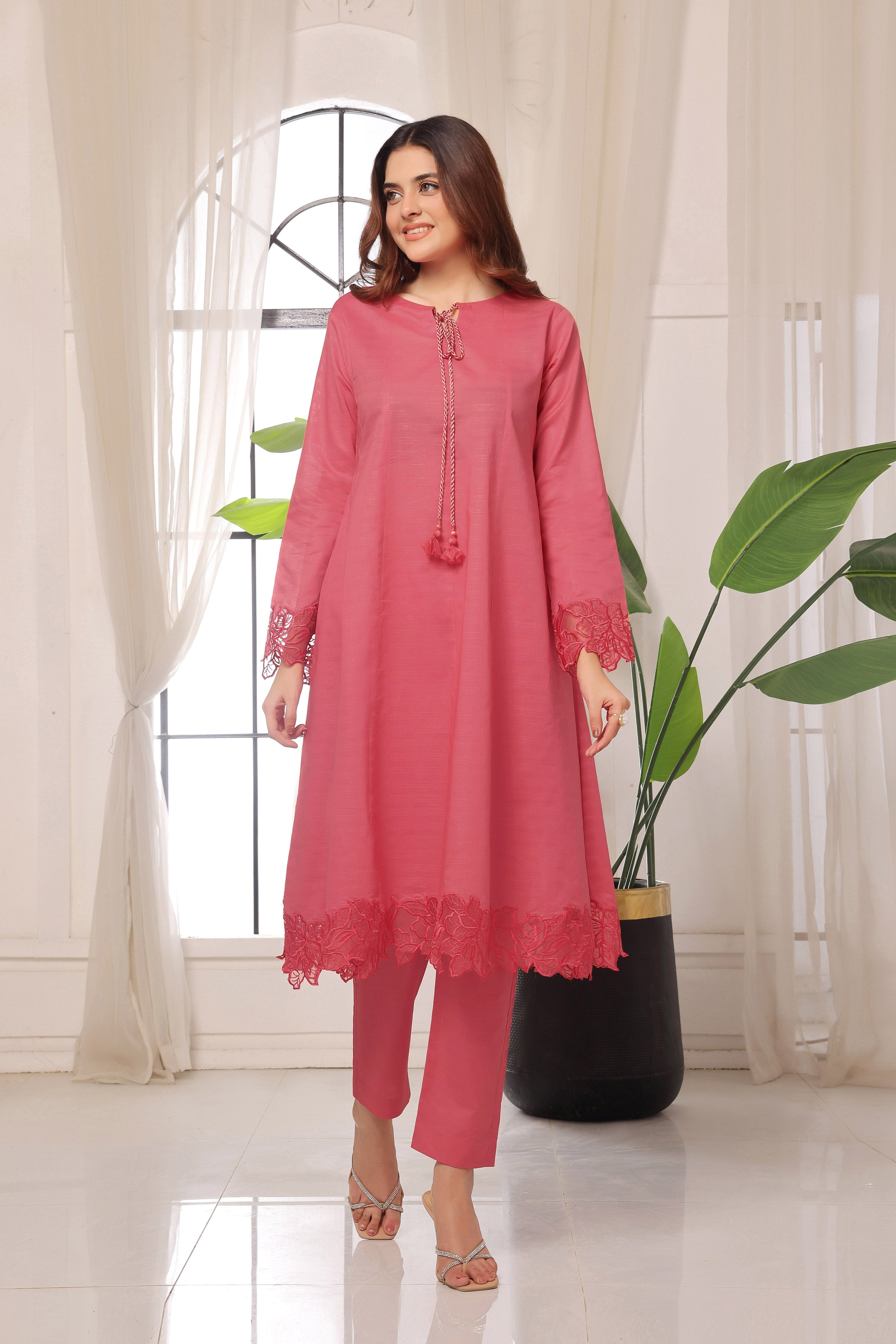 Luxeurs Affordable Embroidered Pakistani Lawn Dresses Size Chart