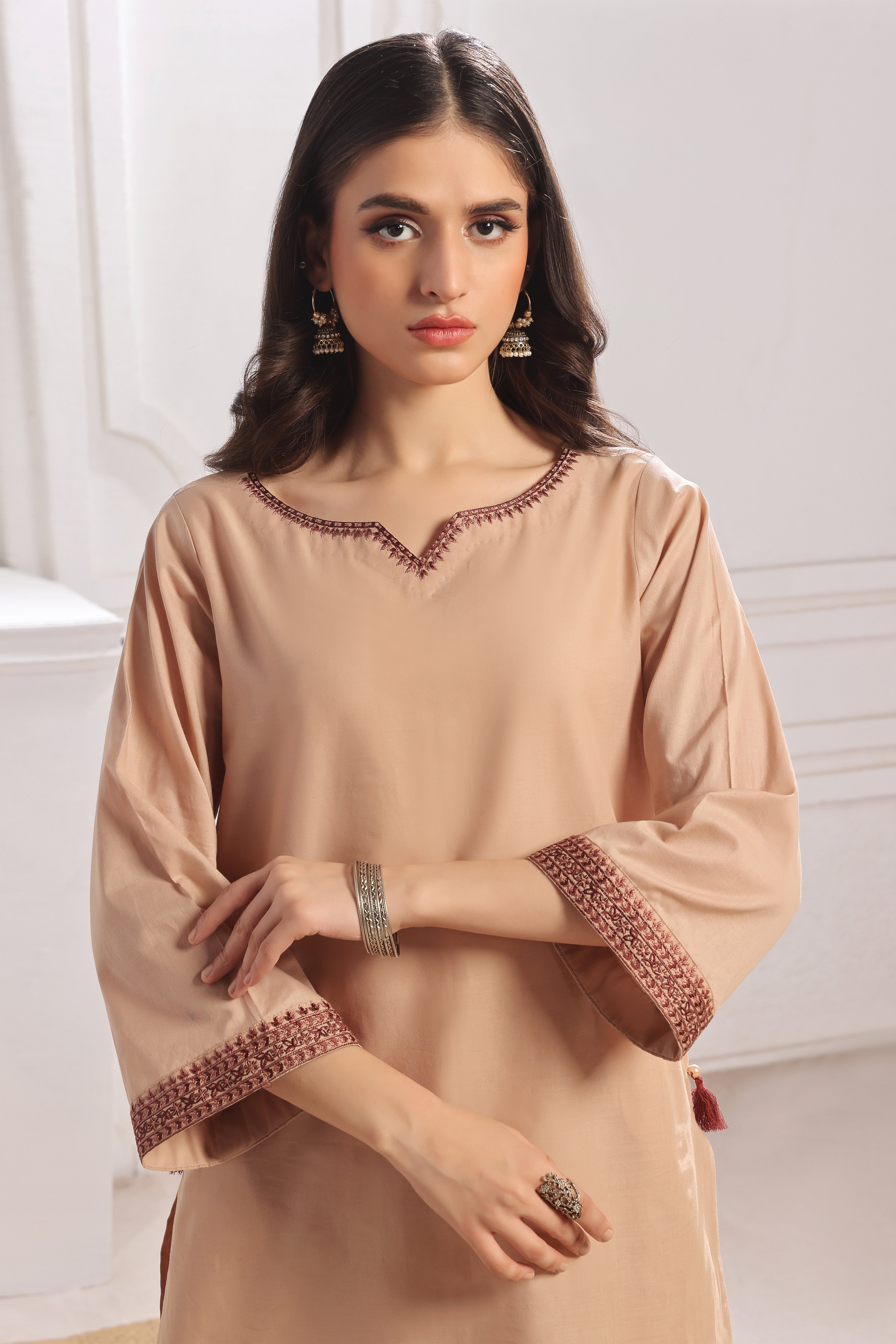 Luxeurs Affordable Embroidered Pakistani Lawn Dresses Size Chart